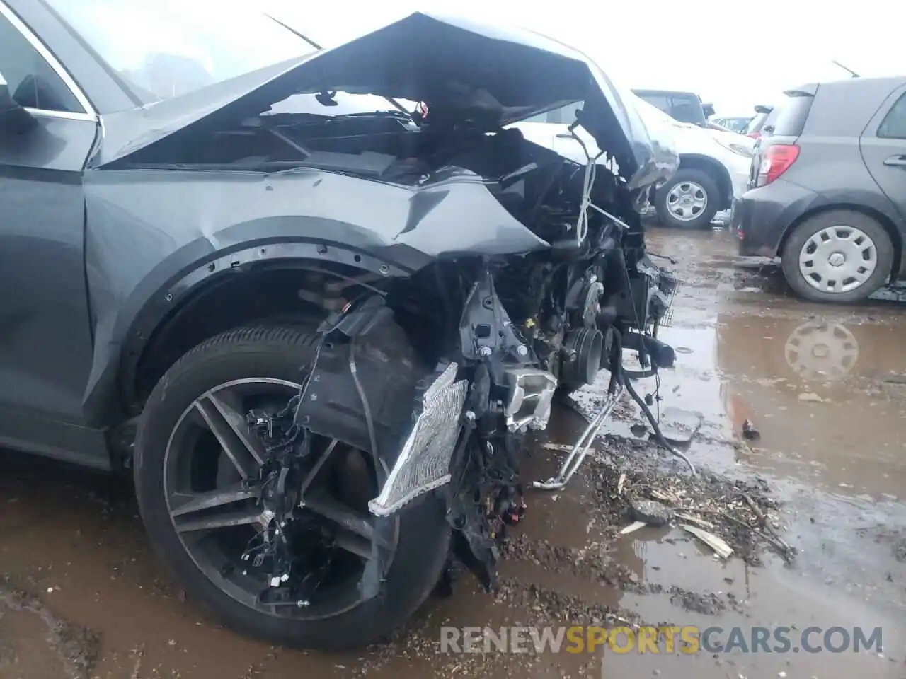 9 Photograph of a damaged car WA1B4AFY3K2059335 AUDI SQ5 2019