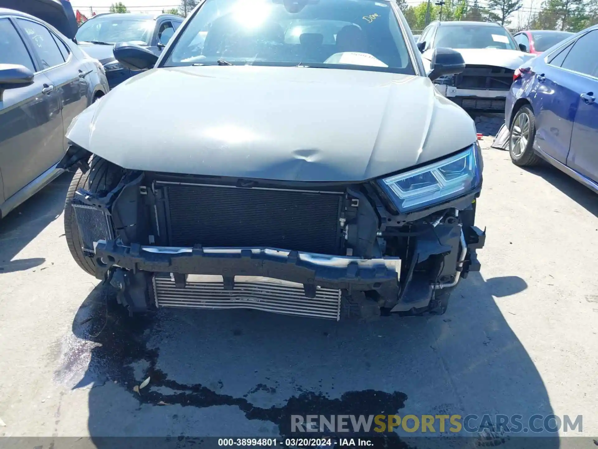 6 Photograph of a damaged car WA1B4AFY3K2082422 AUDI SQ5 2019