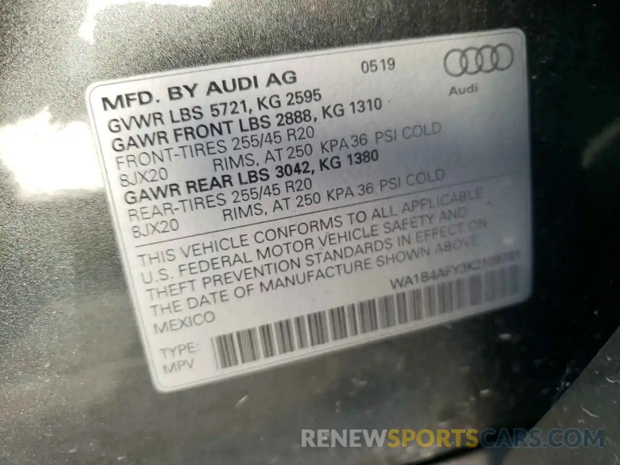 10 Photograph of a damaged car WA1B4AFY3K2109781 AUDI SQ5 2019