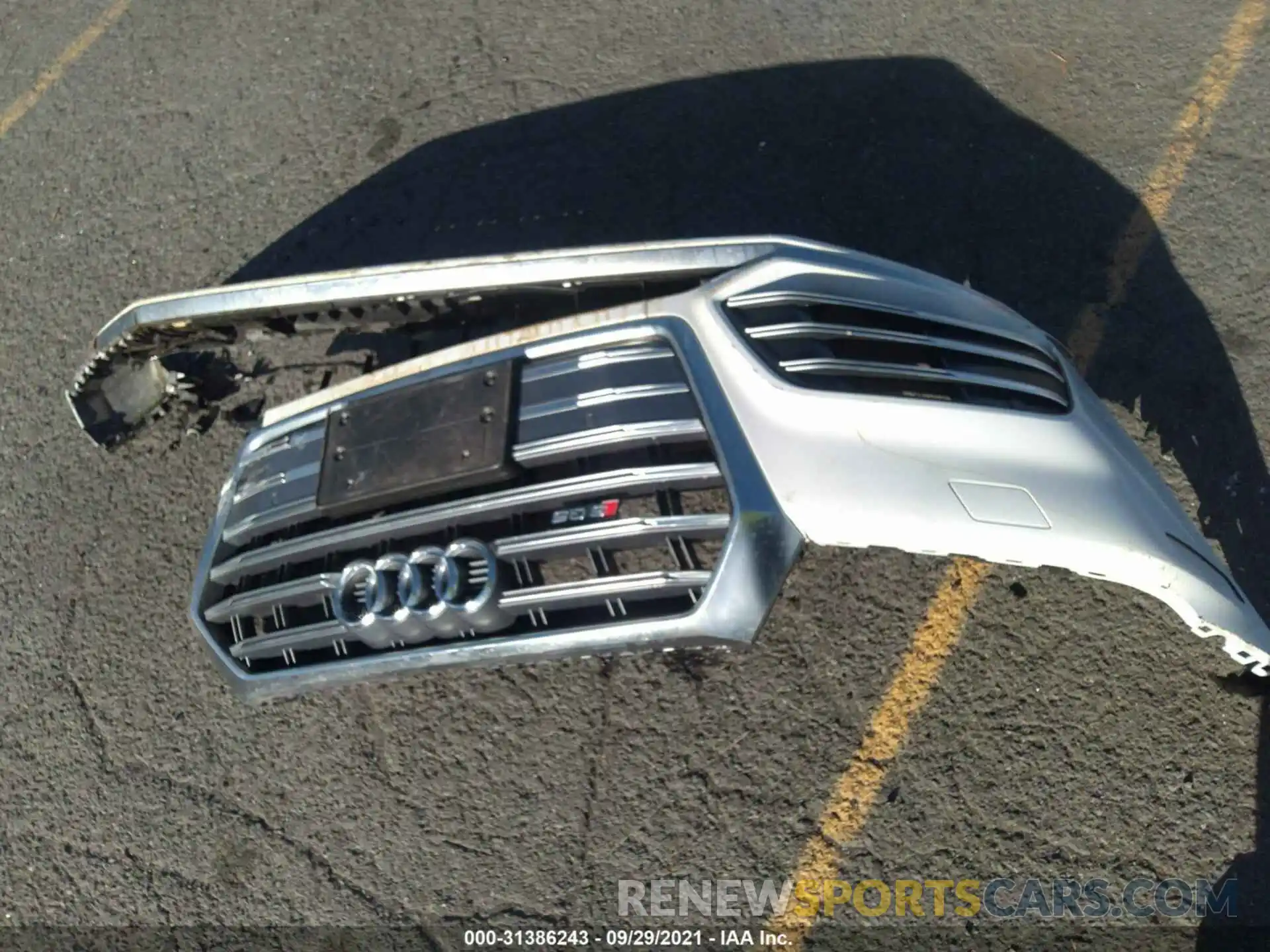 12 Photograph of a damaged car WA1B4AFY3K2112762 AUDI SQ5 2019