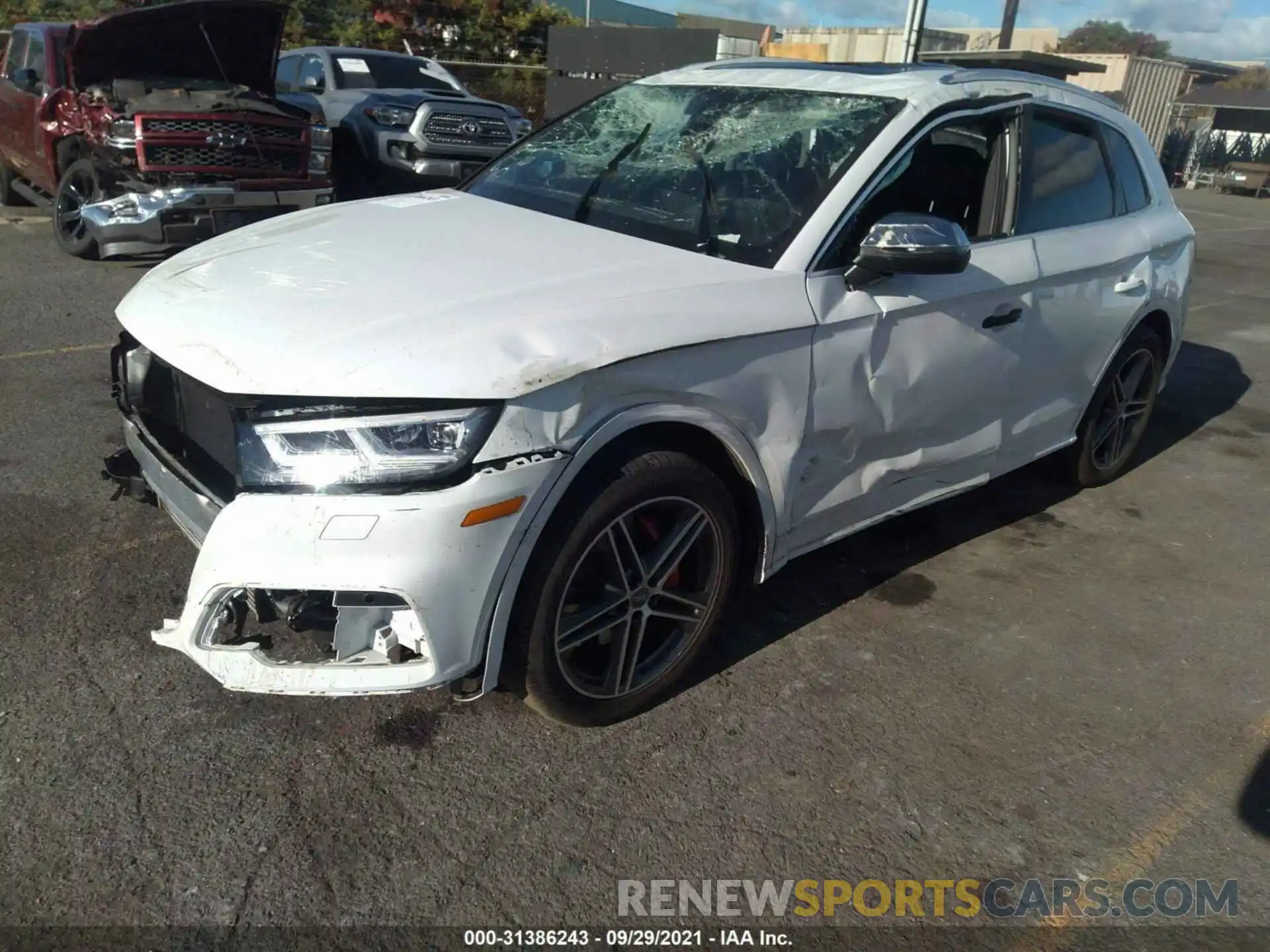 2 Photograph of a damaged car WA1B4AFY3K2112762 AUDI SQ5 2019