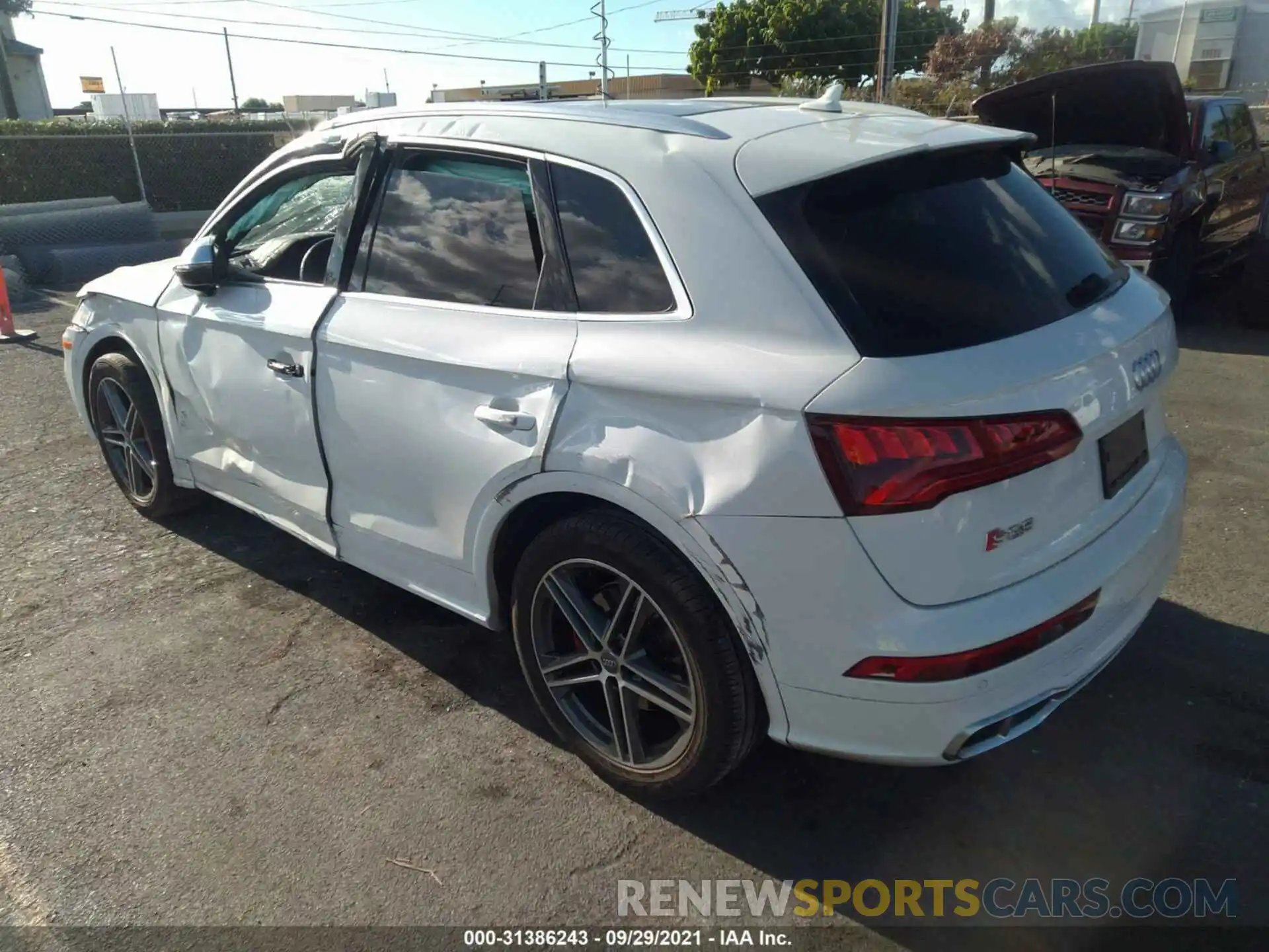 3 Photograph of a damaged car WA1B4AFY3K2112762 AUDI SQ5 2019