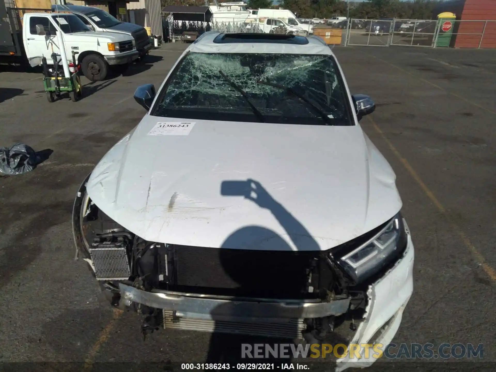 6 Photograph of a damaged car WA1B4AFY3K2112762 AUDI SQ5 2019