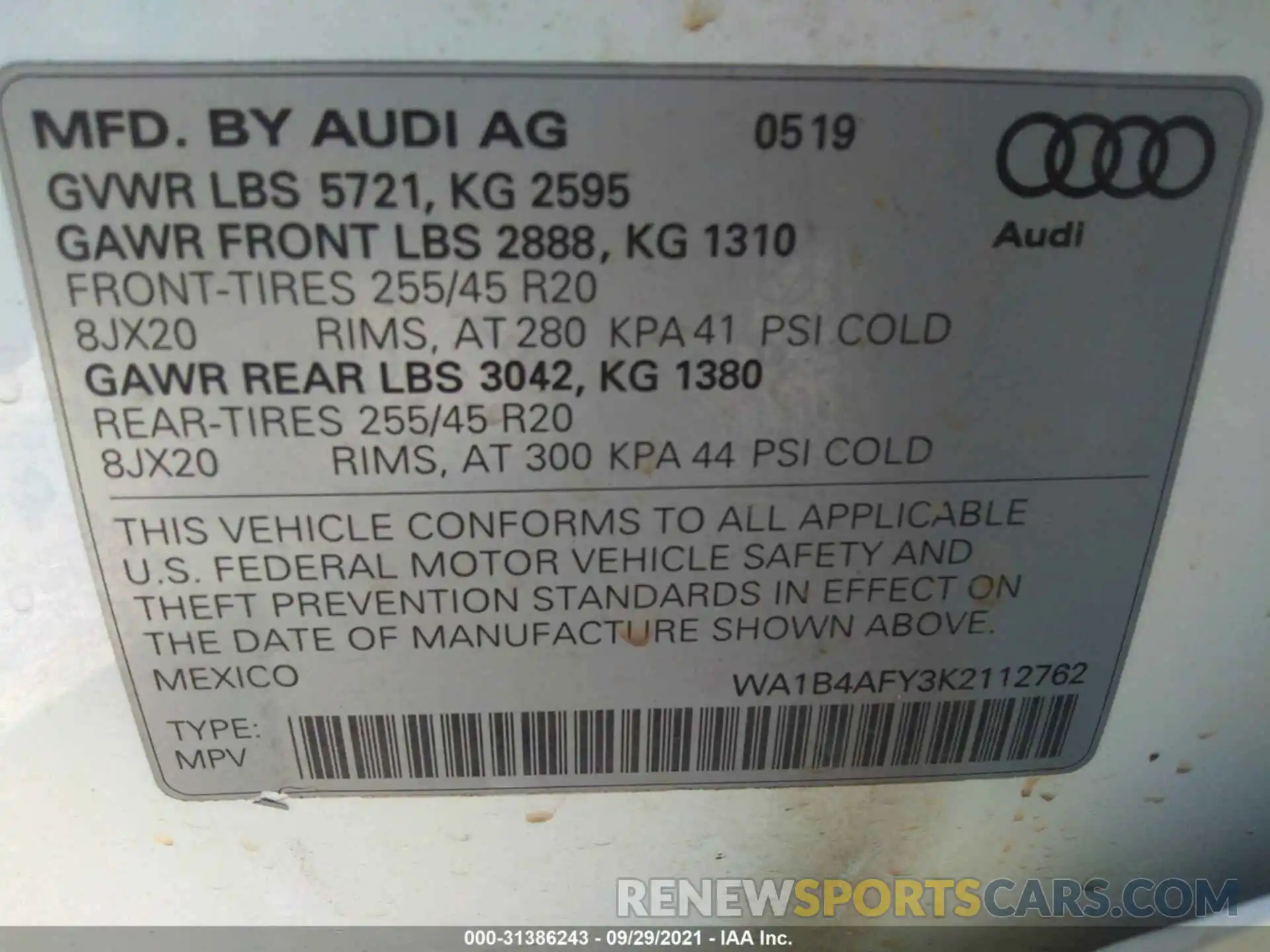 9 Photograph of a damaged car WA1B4AFY3K2112762 AUDI SQ5 2019