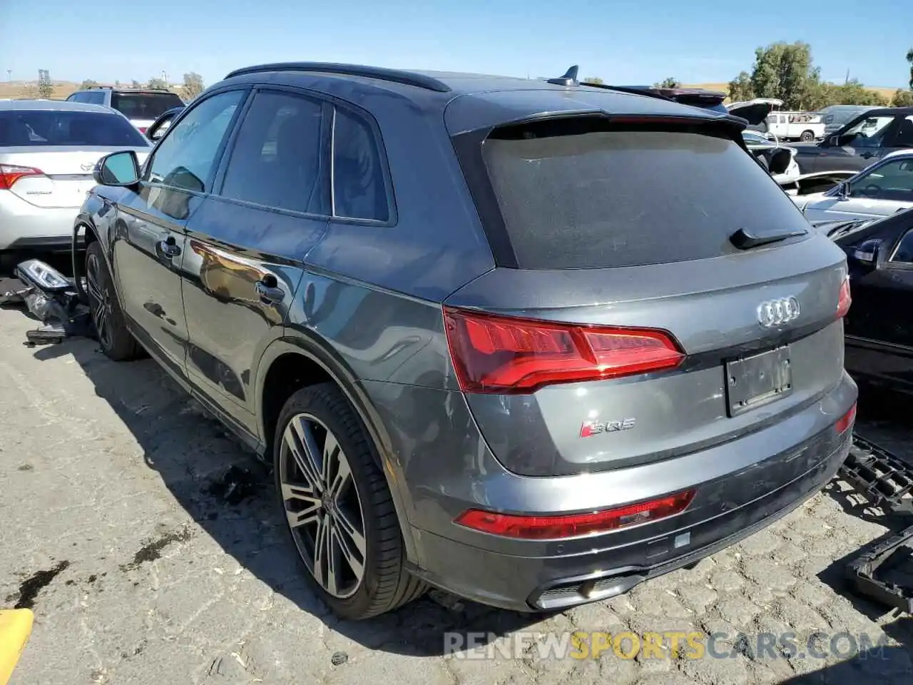 3 Фотография поврежденного автомобиля WA1B4AFY4K2053303 AUDI SQ5 2019