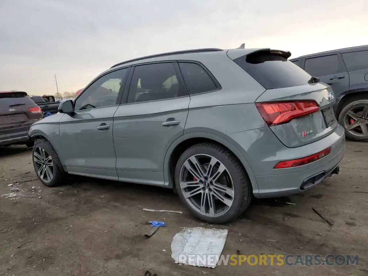 2 Photograph of a damaged car WA1B4AFY5K2047400 AUDI SQ5 2019