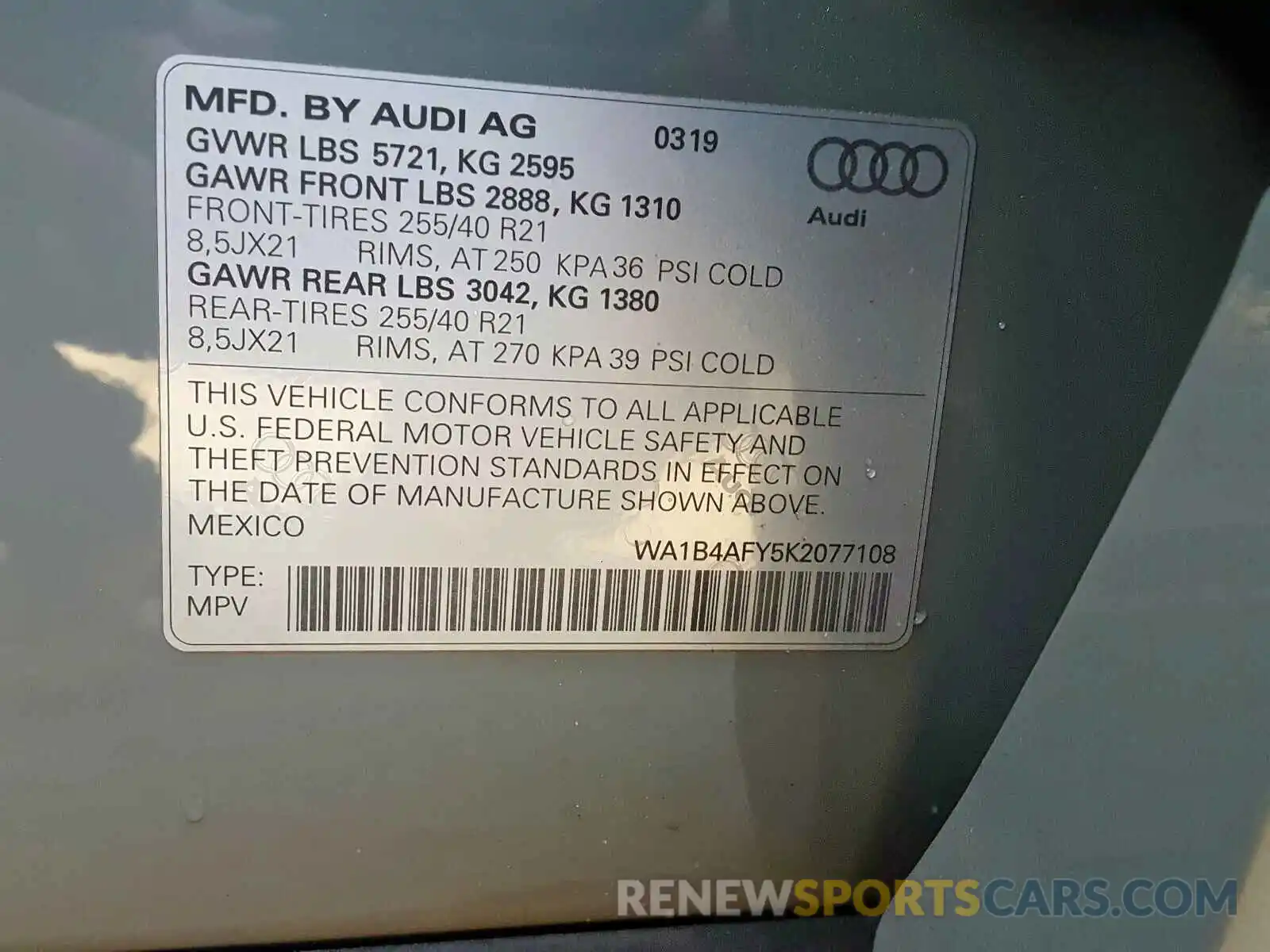 10 Photograph of a damaged car WA1B4AFY5K2077108 AUDI SQ5 2019