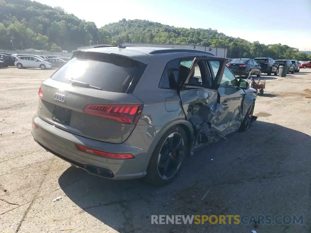 4 Photograph of a damaged car WA1B4AFY6K2009769 AUDI SQ5 2019