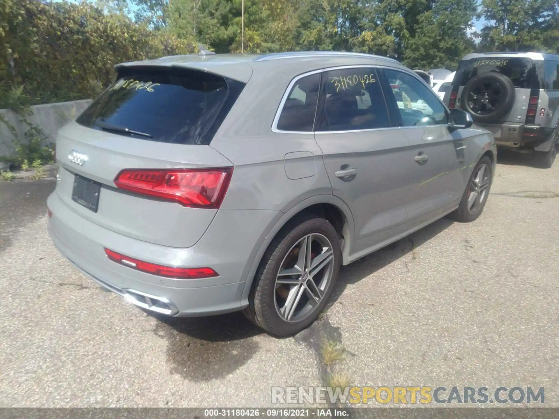 4 Photograph of a damaged car WA1B4AFY6K2016530 AUDI SQ5 2019