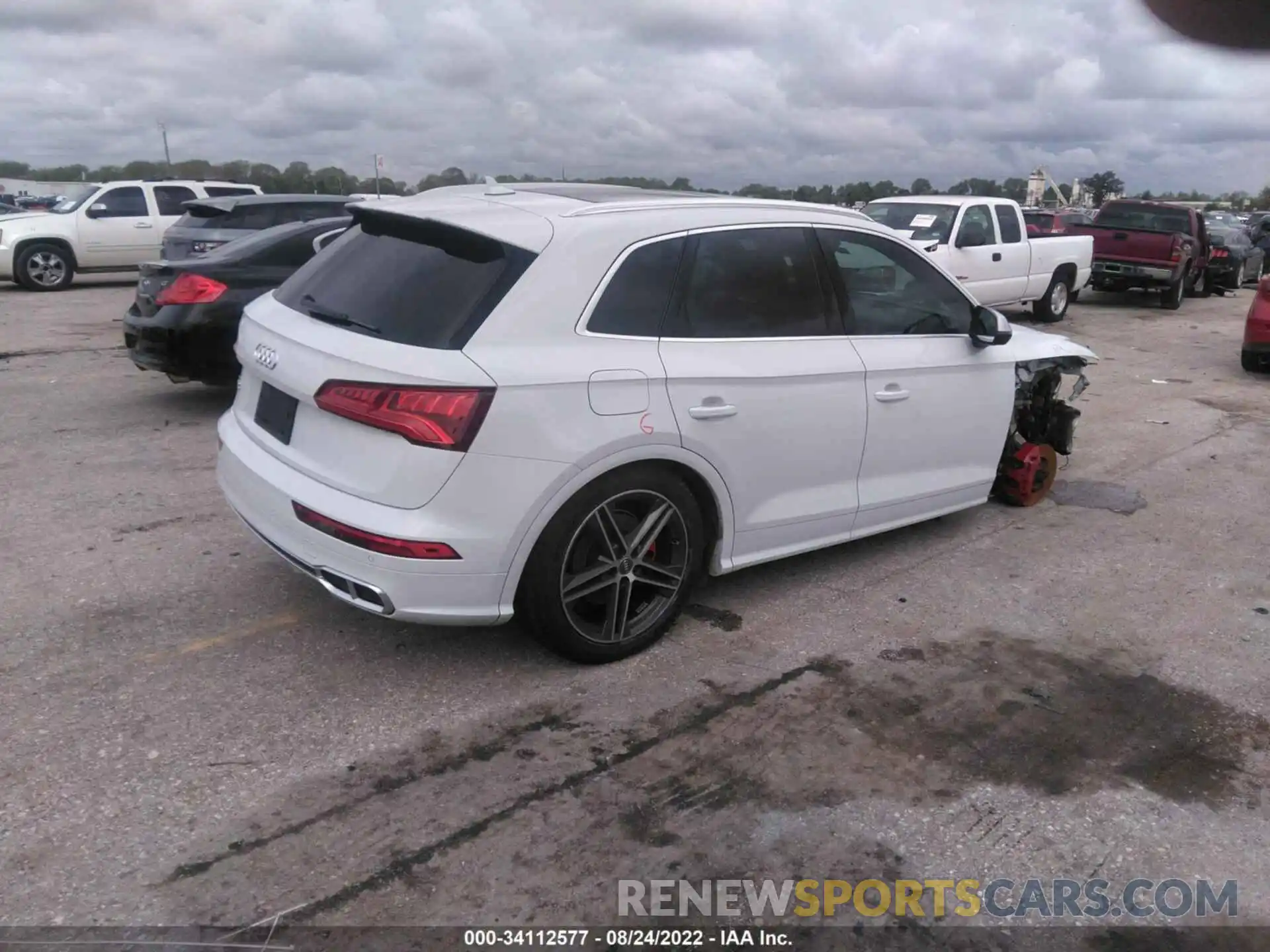 4 Photograph of a damaged car WA1B4AFY6K2020402 AUDI SQ5 2019