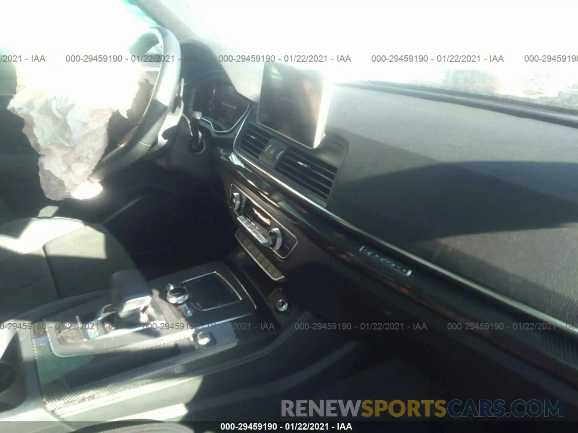 5 Photograph of a damaged car WA1B4AFY6K2039077 AUDI SQ5 2019