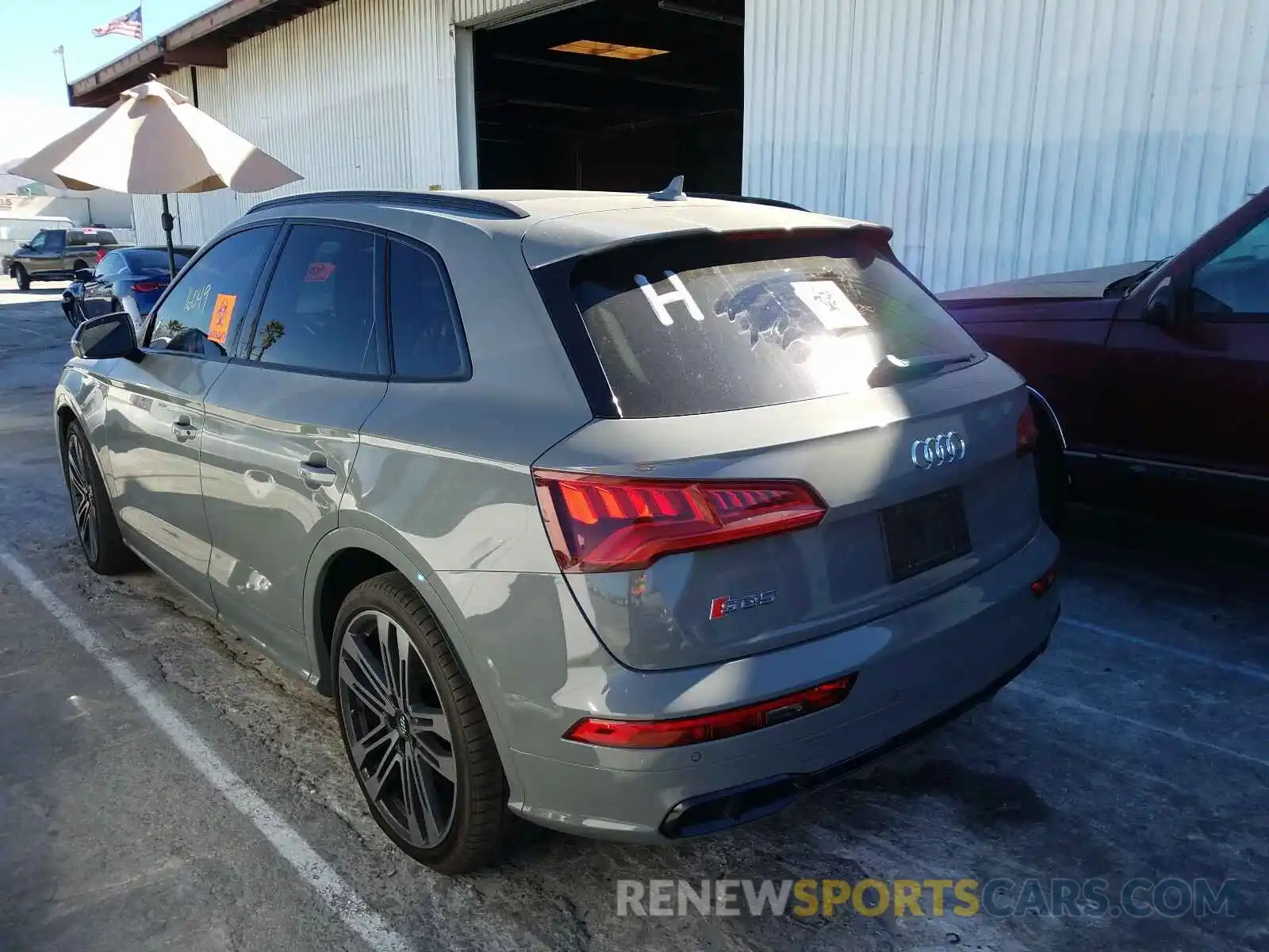 3 Фотография поврежденного автомобиля WA1B4AFY6K2041850 AUDI SQ5 2019