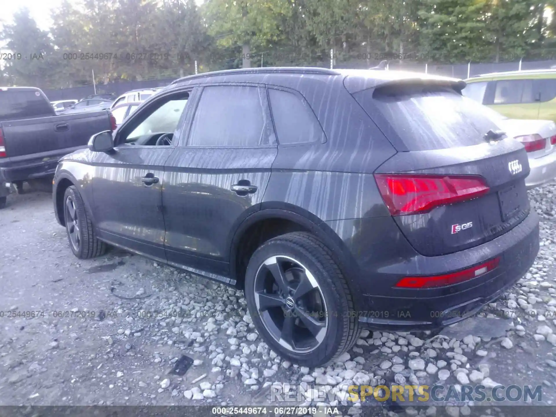 3 Фотография поврежденного автомобиля WA1B4AFY6K2091695 AUDI SQ5 2019