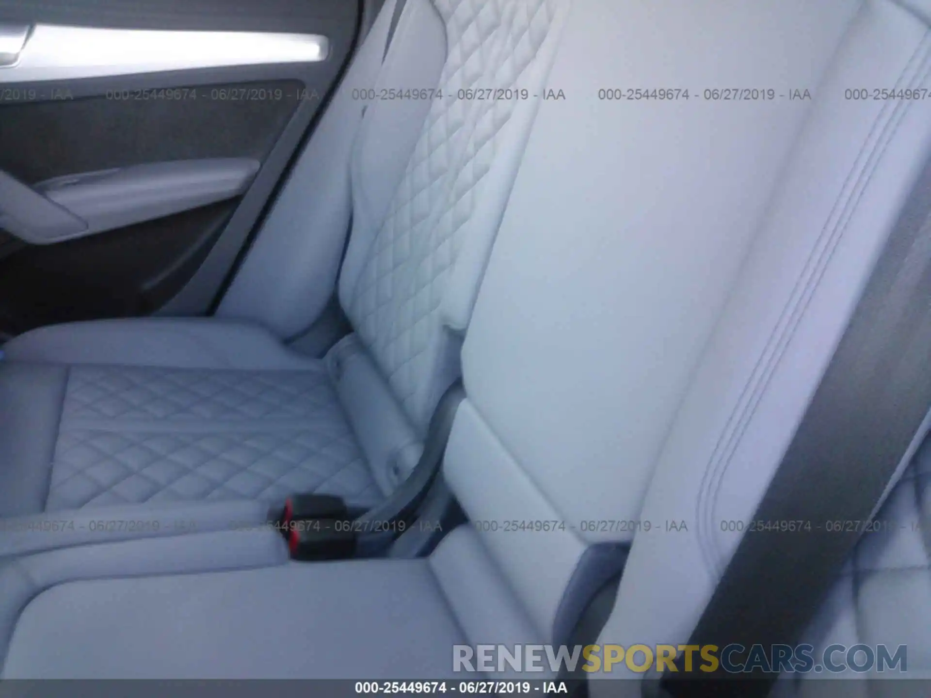 8 Photograph of a damaged car WA1B4AFY6K2091695 AUDI SQ5 2019