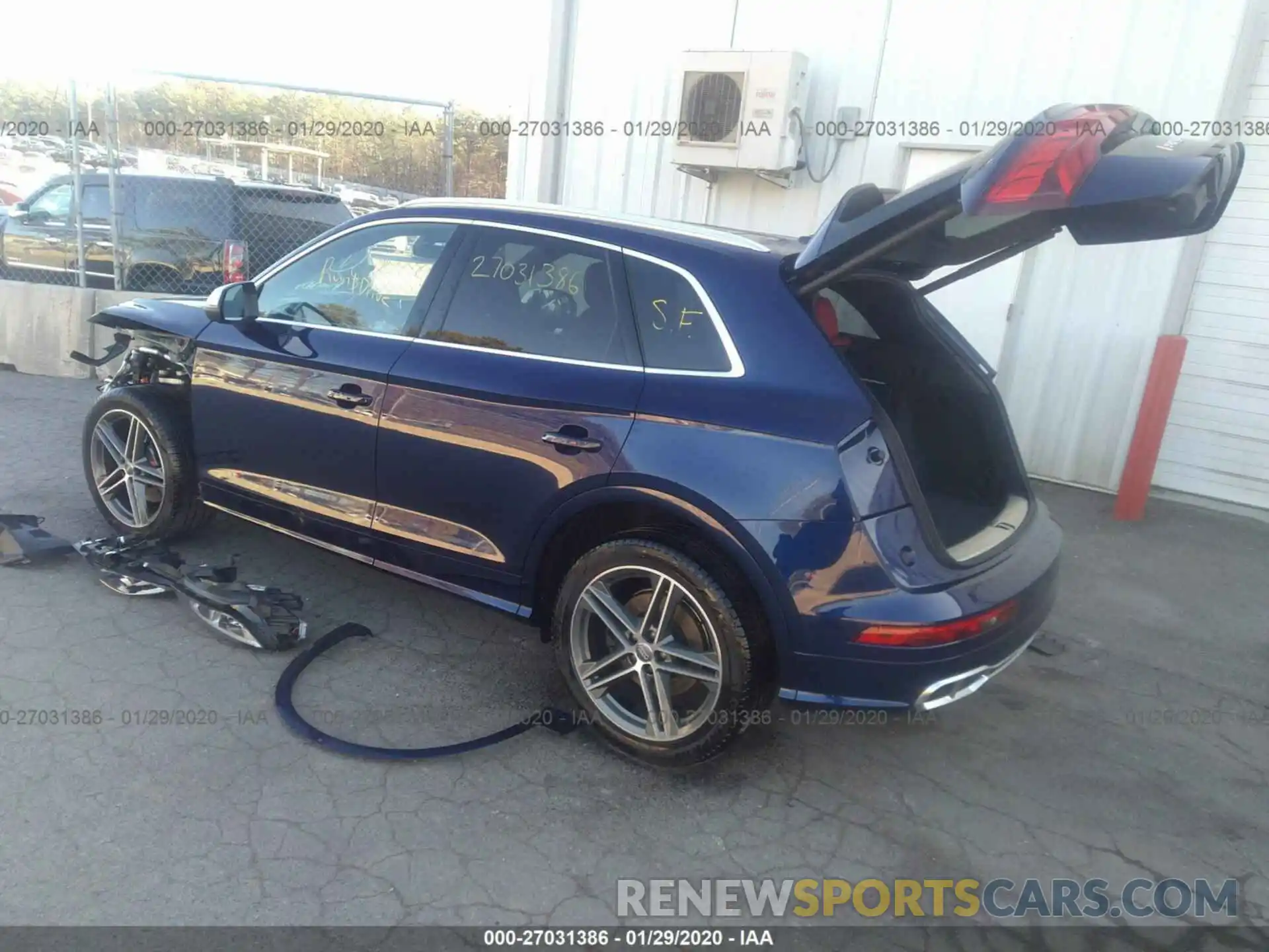 3 Фотография поврежденного автомобиля WA1B4AFY7K2002698 AUDI SQ5 2019