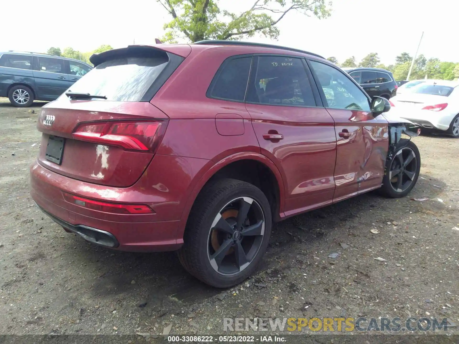 4 Фотография поврежденного автомобиля WA1B4AFY7K2049956 AUDI SQ5 2019