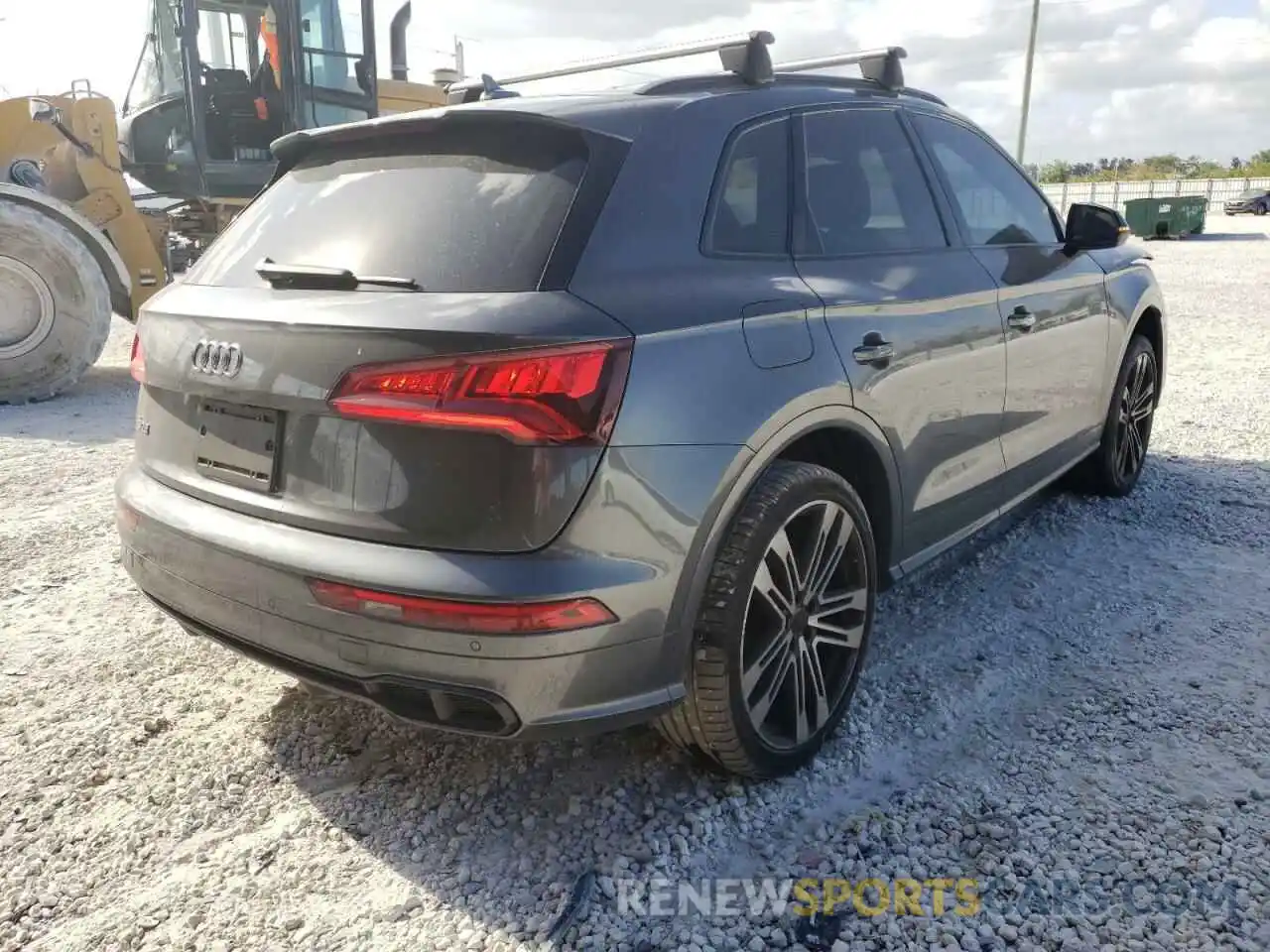 4 Фотография поврежденного автомобиля WA1B4AFY7K2085940 AUDI SQ5 2019