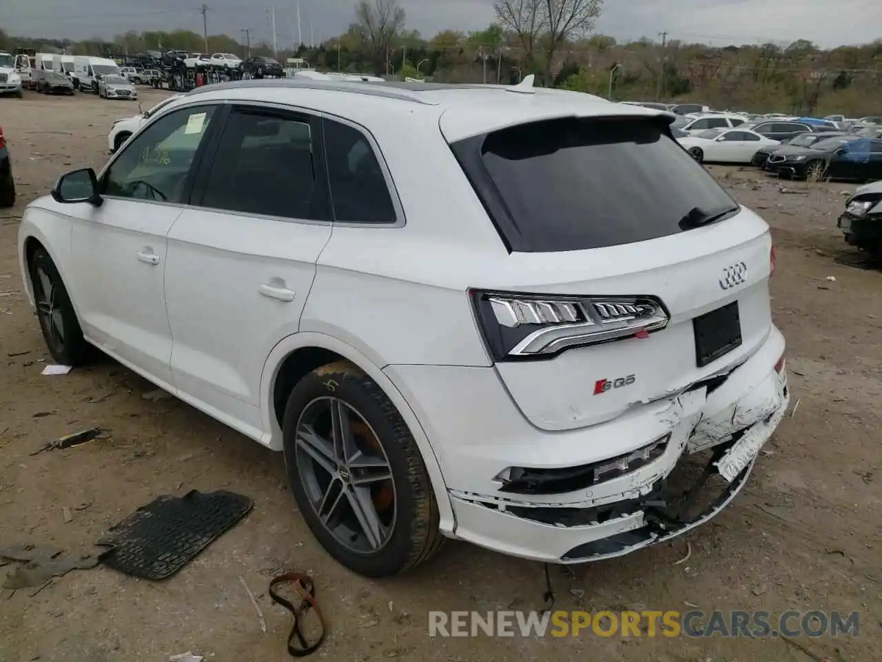 3 Photograph of a damaged car WA1B4AFY8K2079516 AUDI SQ5 2019