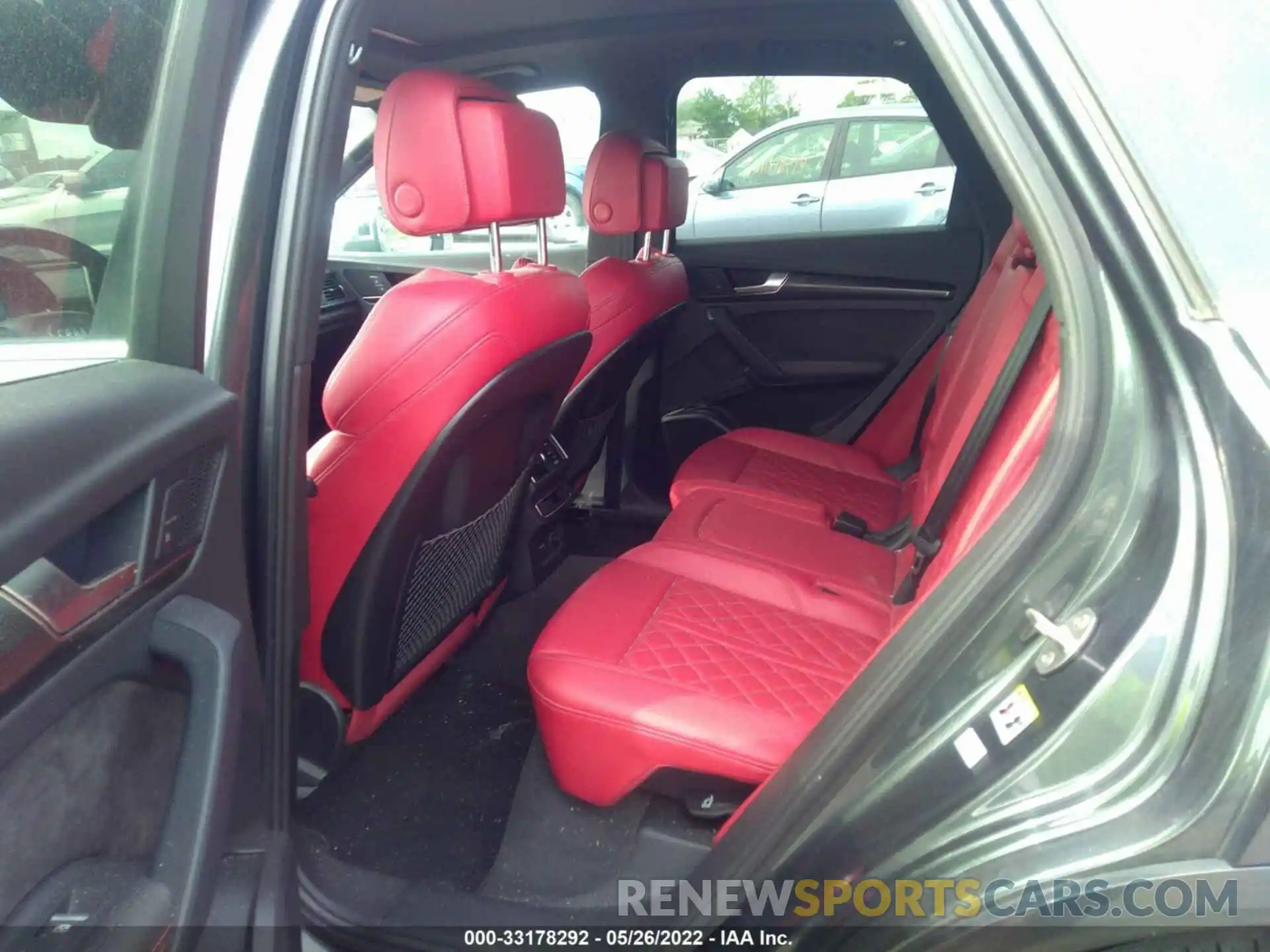 8 Photograph of a damaged car WA1B4AFY8K2102048 AUDI SQ5 2019