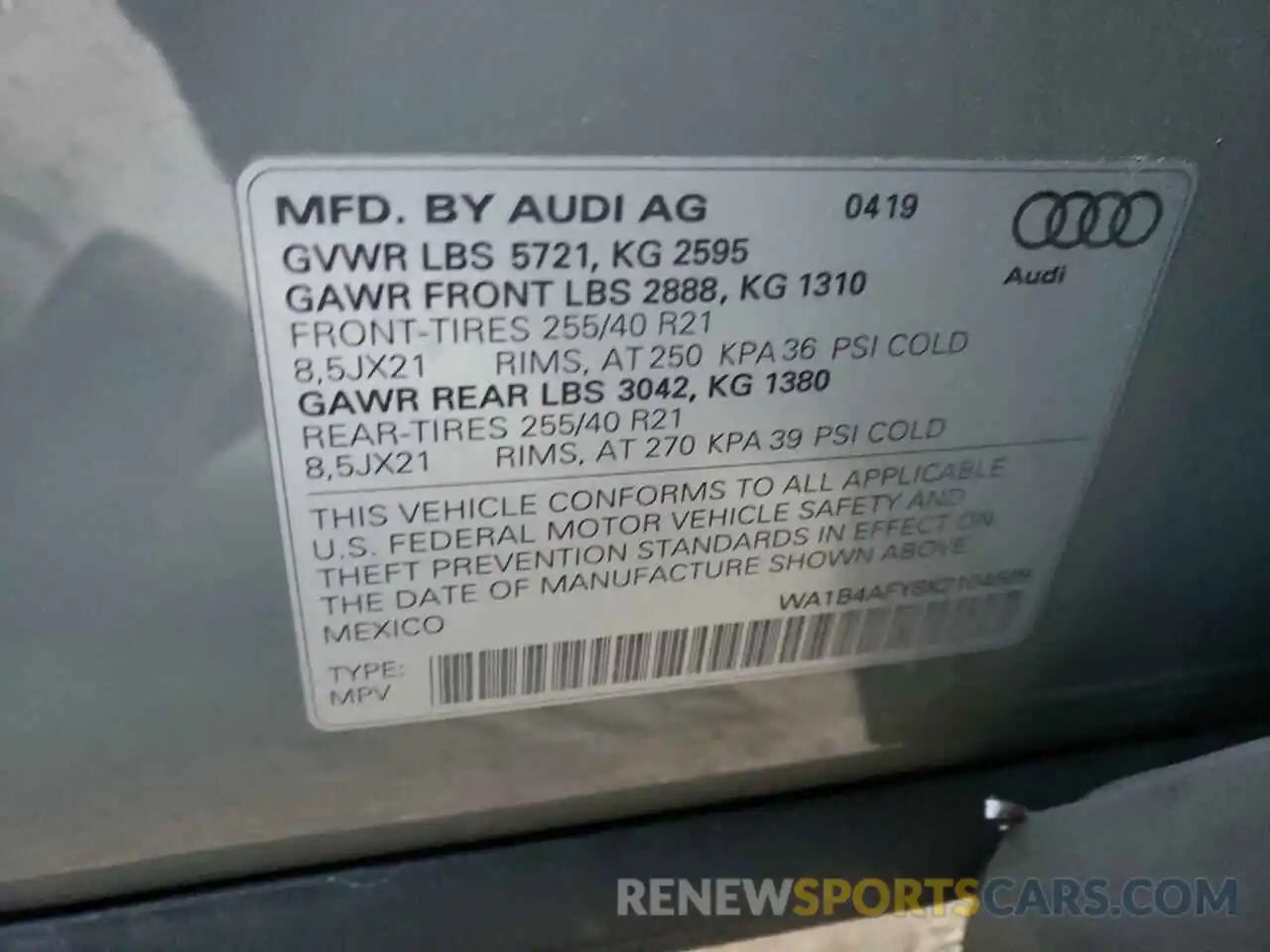 10 Photograph of a damaged car WA1B4AFY8K2104589 AUDI SQ5 2019