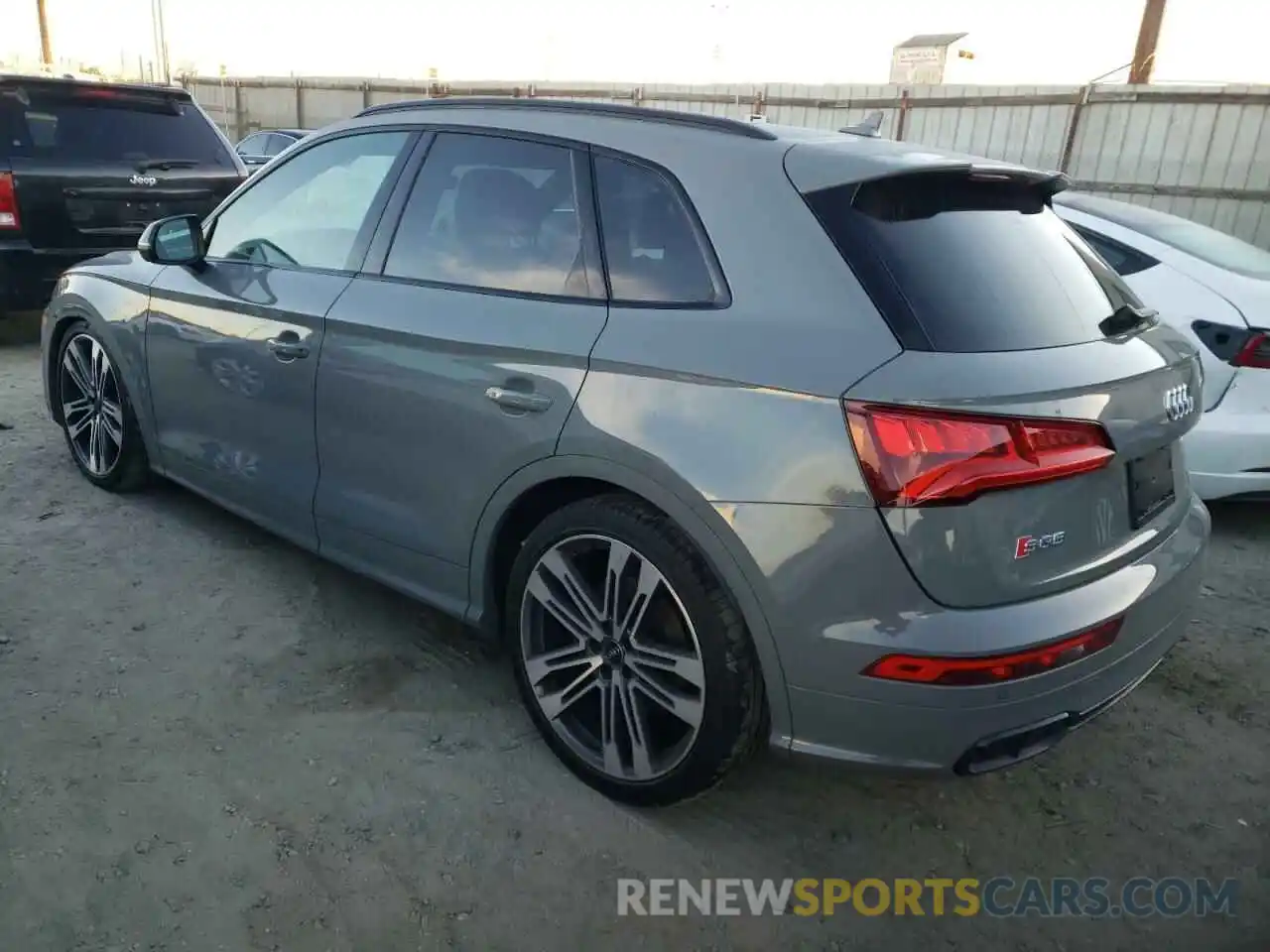 3 Photograph of a damaged car WA1B4AFY8K2104589 AUDI SQ5 2019