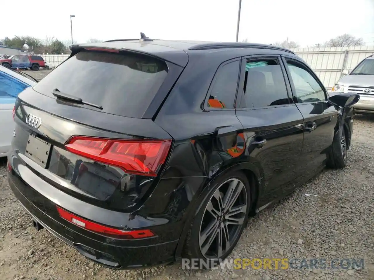 4 Photograph of a damaged car WA1B4AFY8K2134269 AUDI SQ5 2019