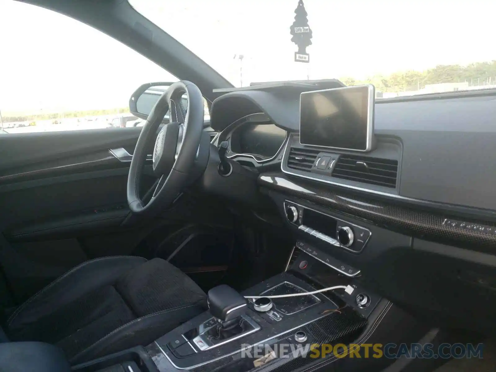 9 Фотография поврежденного автомобиля WA1B4AFY9K2006283 AUDI SQ5 2019