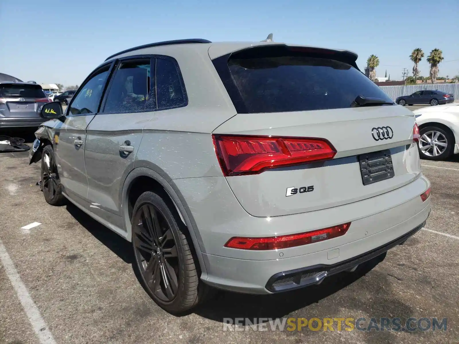 3 Photograph of a damaged car WA1B4AFY9K2064443 AUDI SQ5 2019