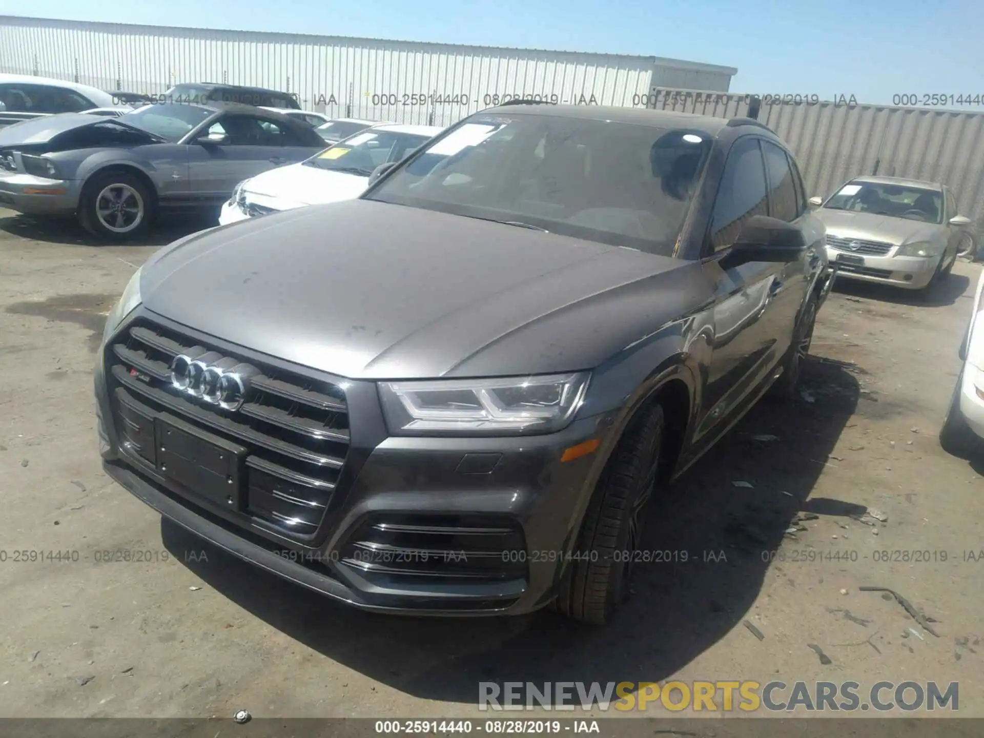 2 Фотография поврежденного автомобиля WA1B4AFY9K2065480 AUDI SQ5 2019