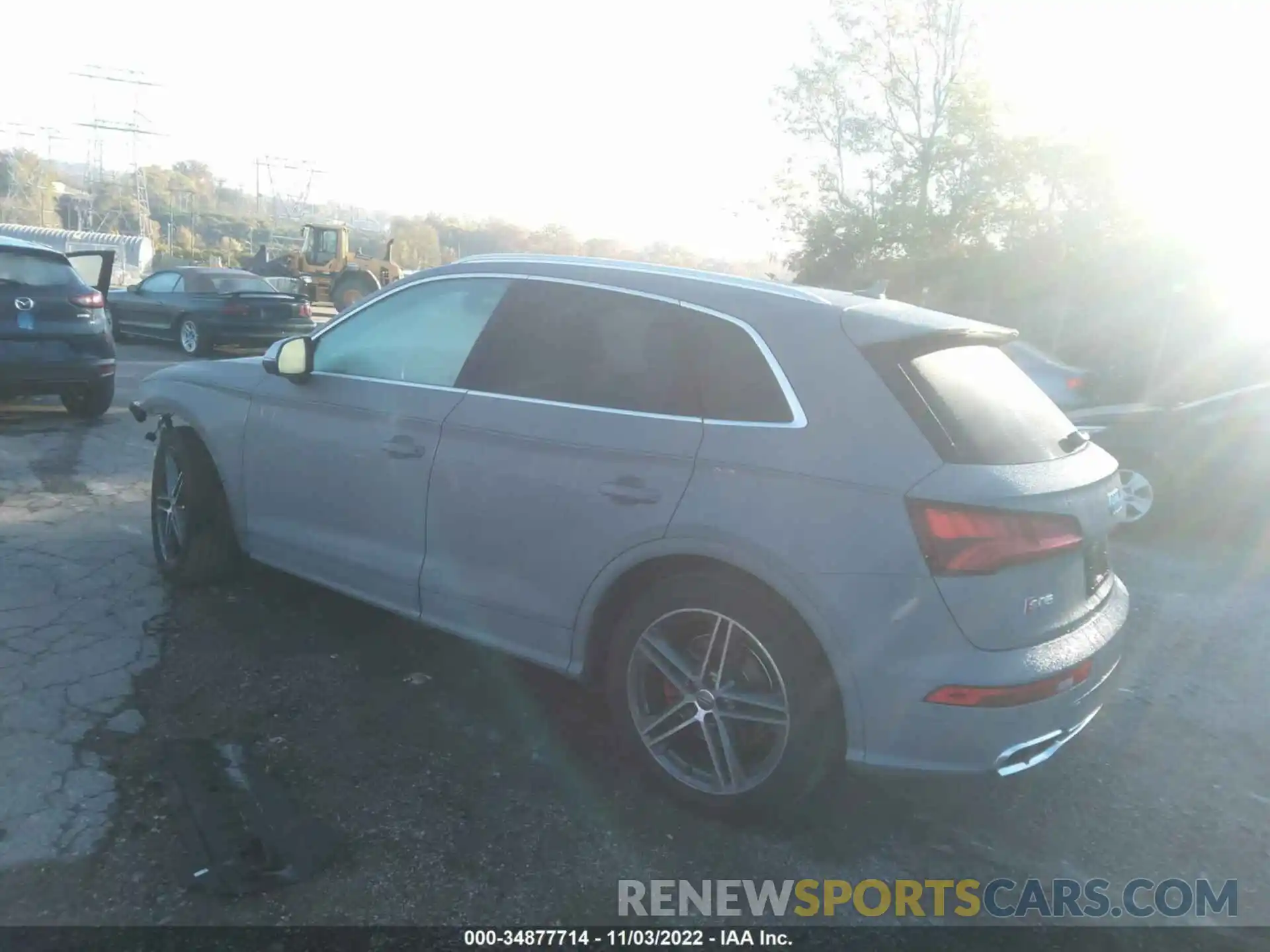 3 Photograph of a damaged car WA1B4AFYXK2003277 AUDI SQ5 2019