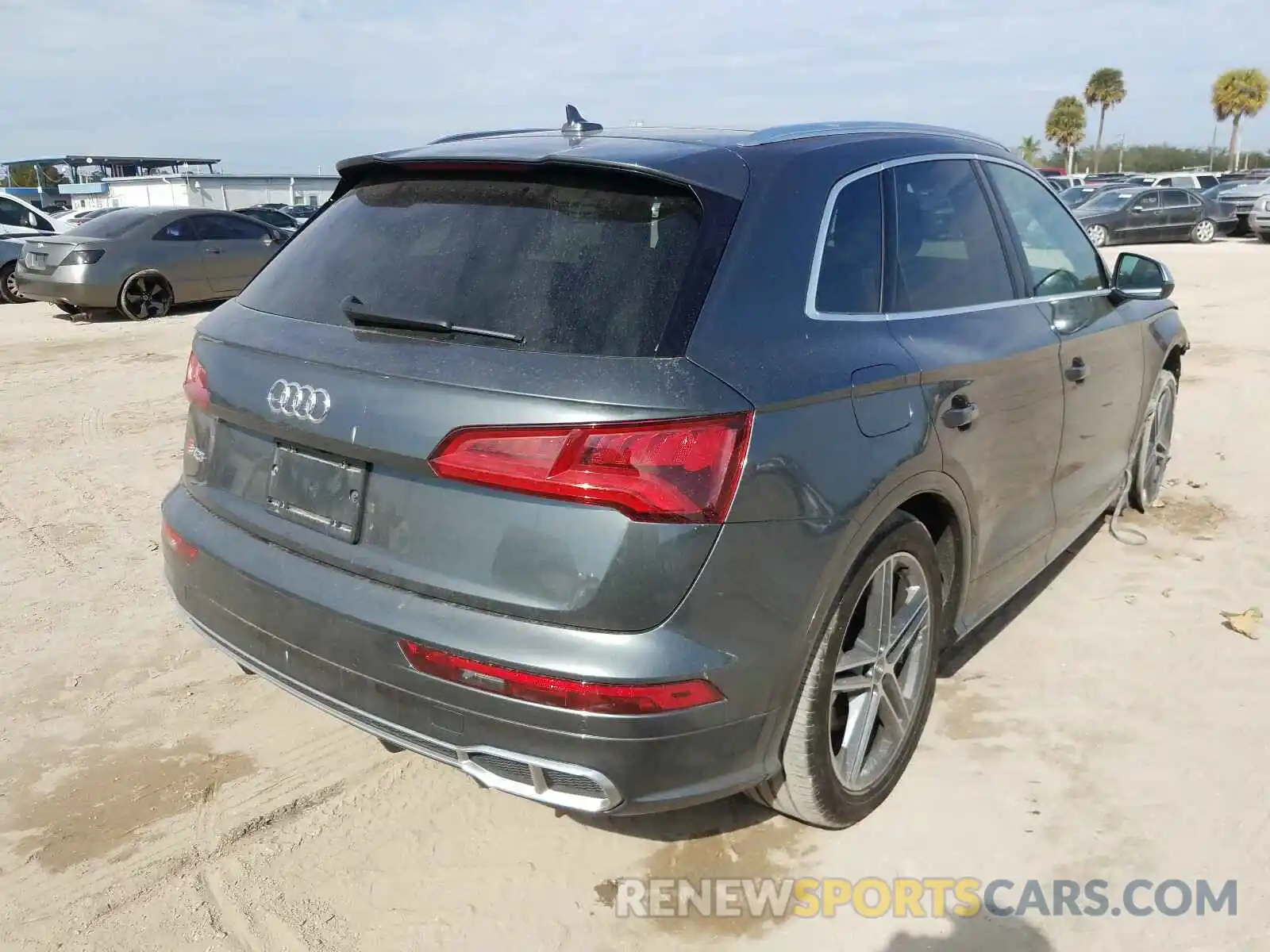 4 Фотография поврежденного автомобиля WA1B4AFYXK2077492 AUDI SQ5 2019