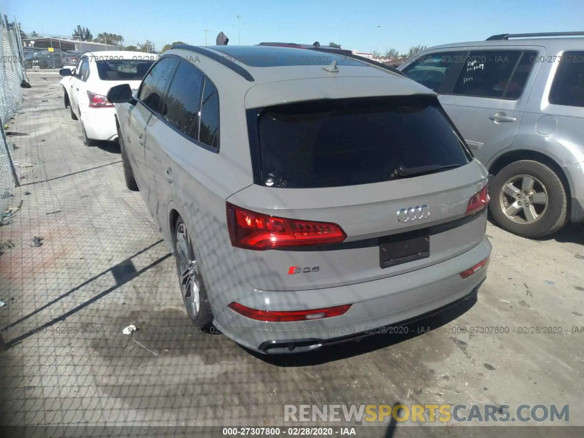 3 Фотография поврежденного автомобиля WA1B4AFYXK2098181 AUDI SQ5 2019