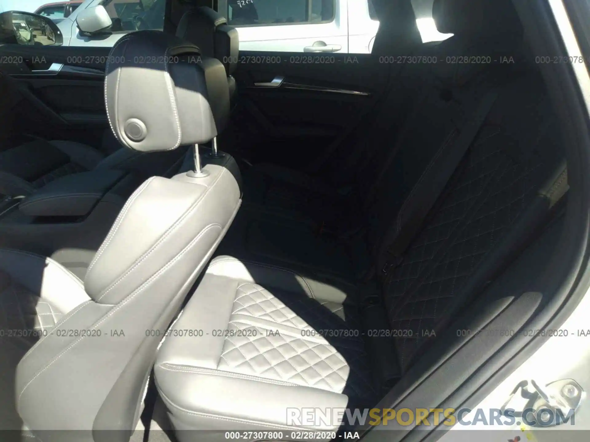 8 Фотография поврежденного автомобиля WA1B4AFYXK2098181 AUDI SQ5 2019