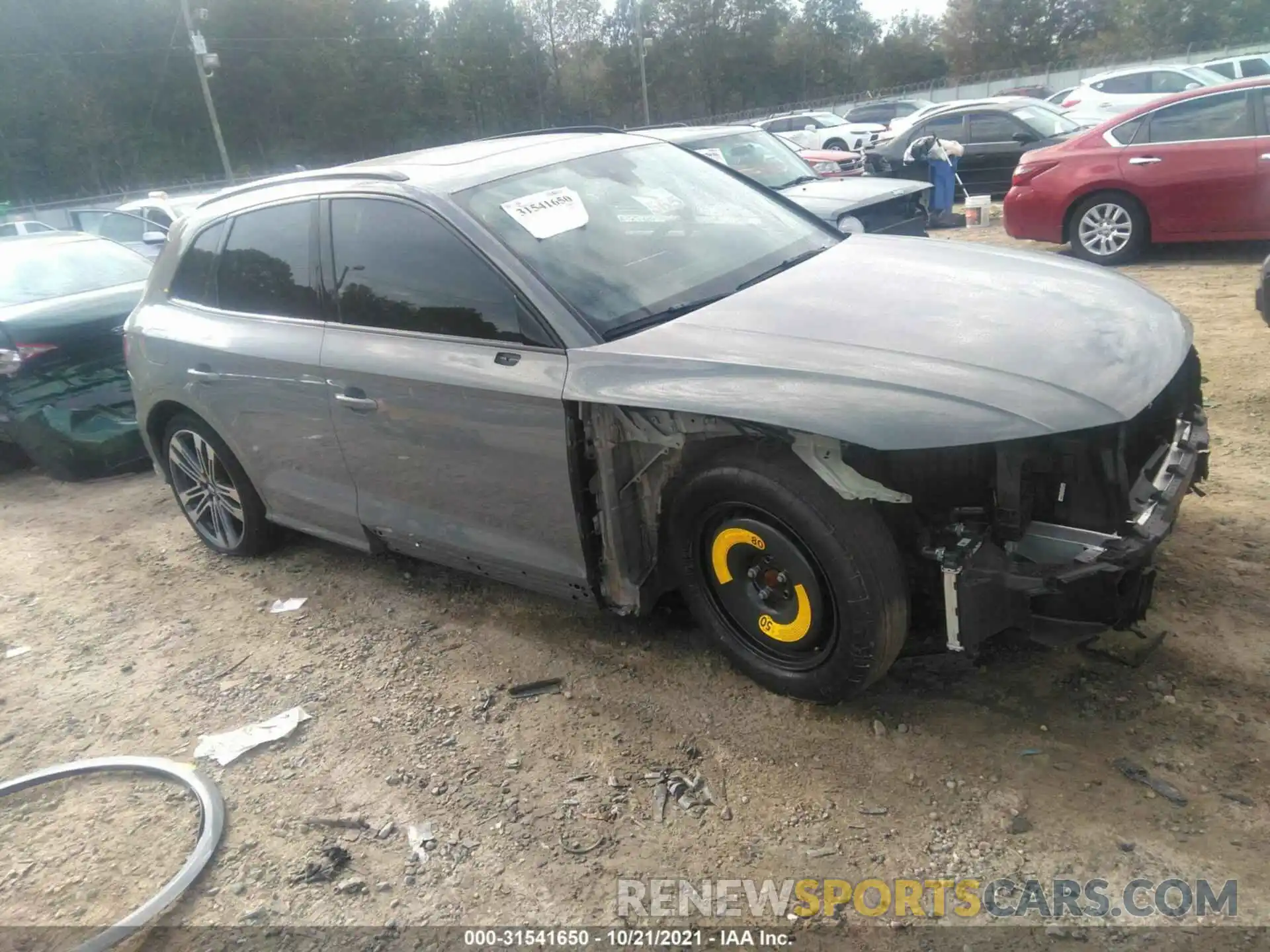 1 Photograph of a damaged car WA1B4BFY3K2111648 AUDI SQ5 2019