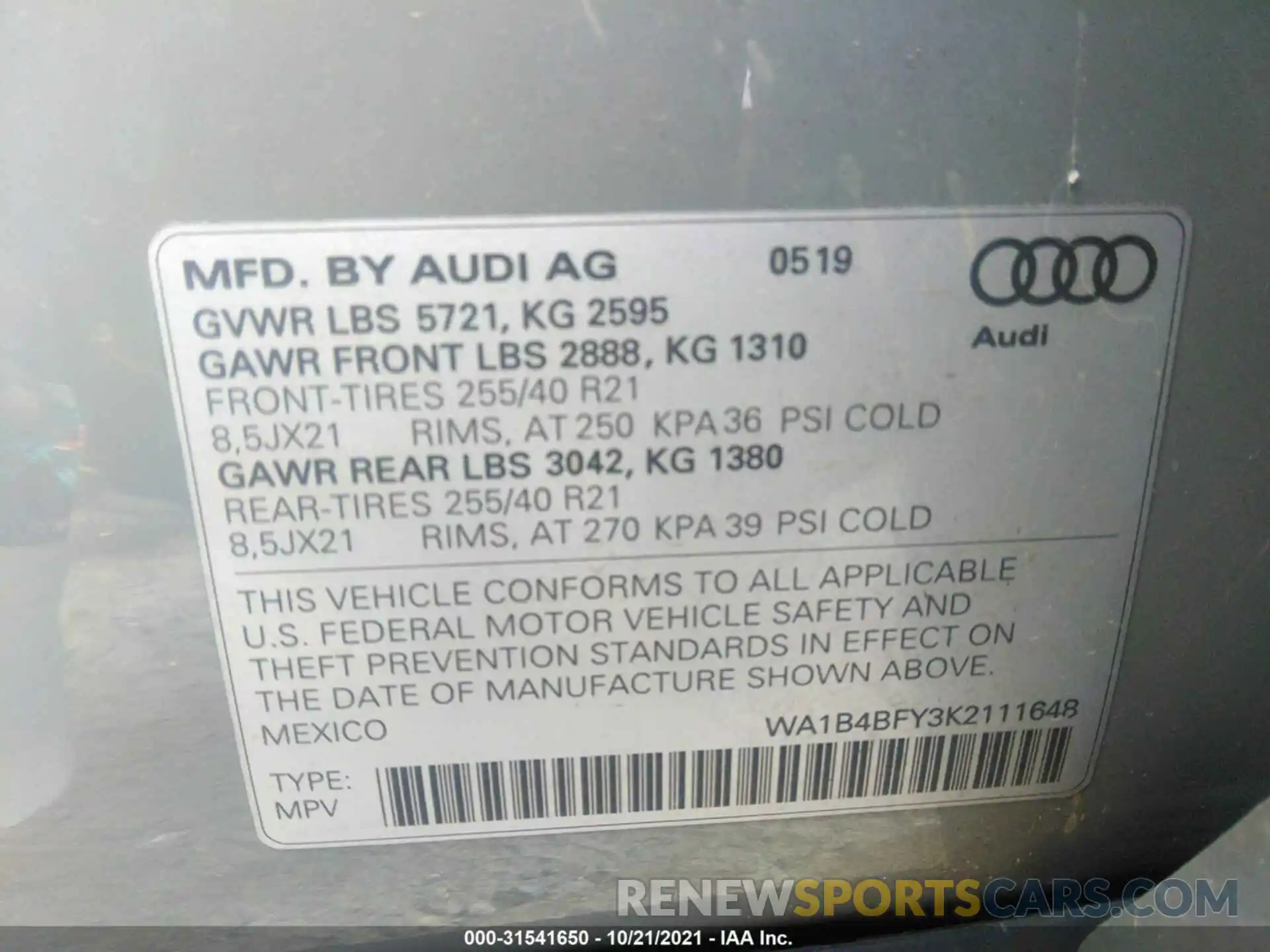 9 Photograph of a damaged car WA1B4BFY3K2111648 AUDI SQ5 2019