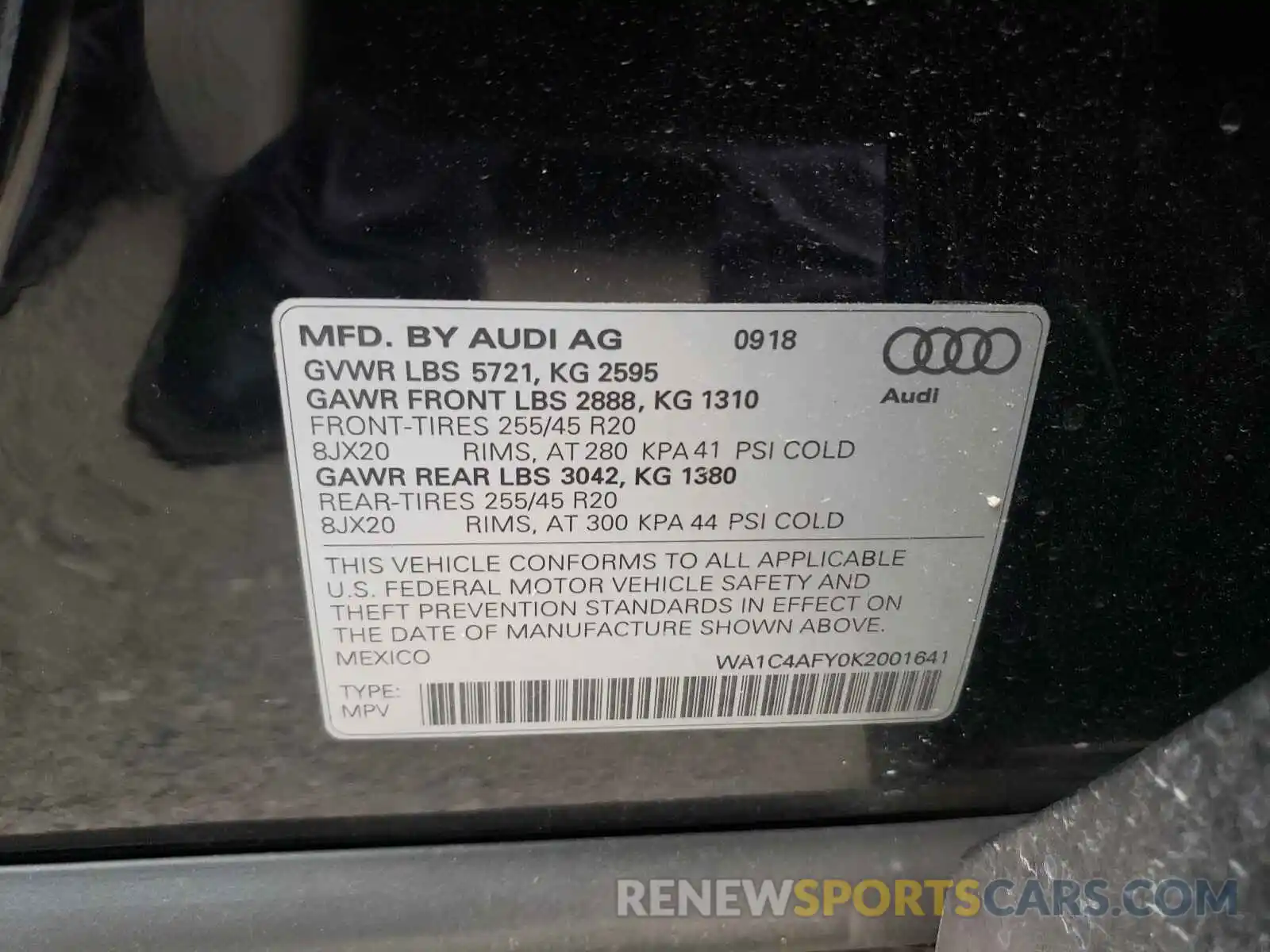 10 Photograph of a damaged car WA1C4AFY0K2001641 AUDI SQ5 2019