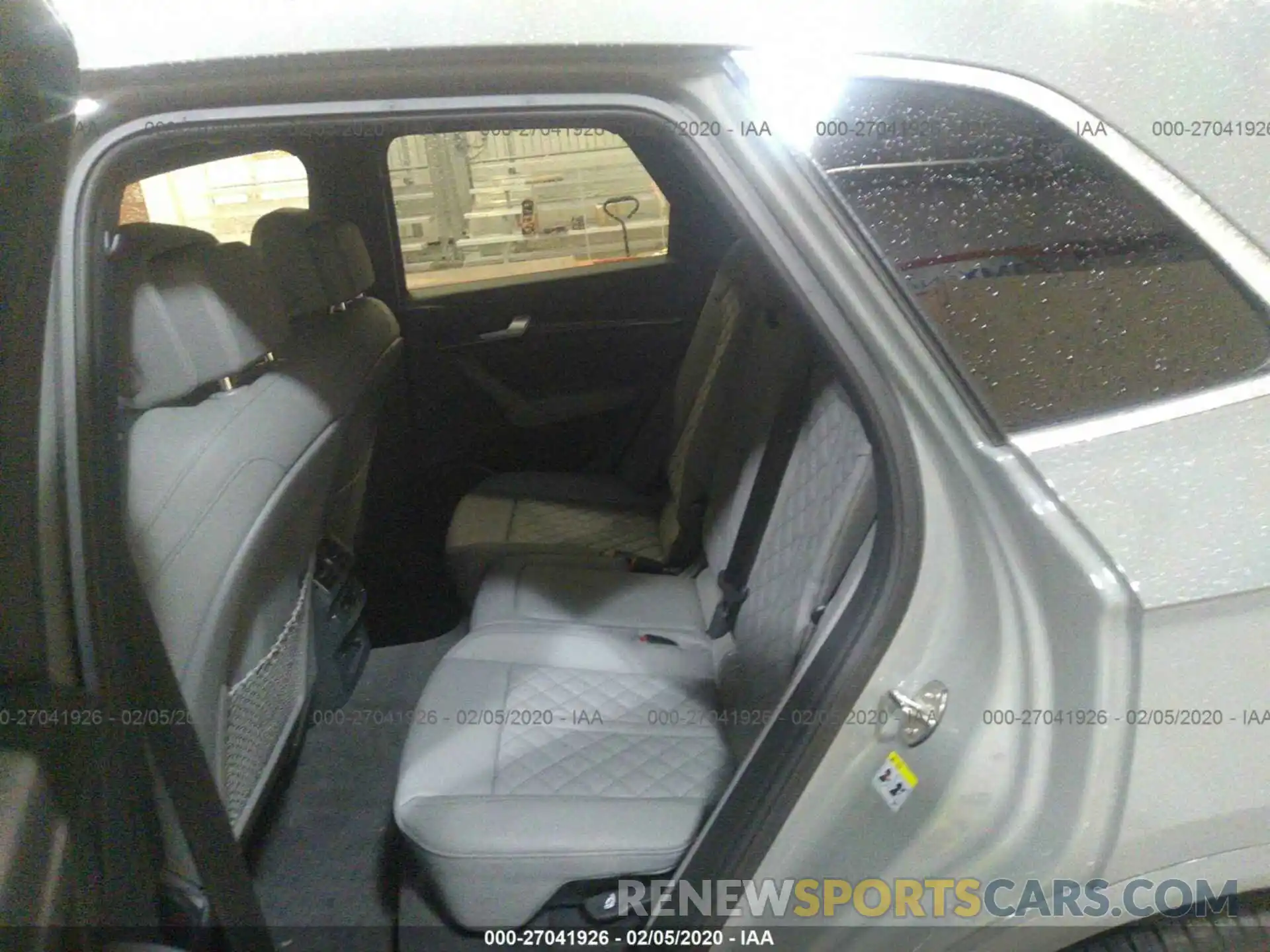 8 Photograph of a damaged car WA1C4AFY0K2003180 AUDI SQ5 2019