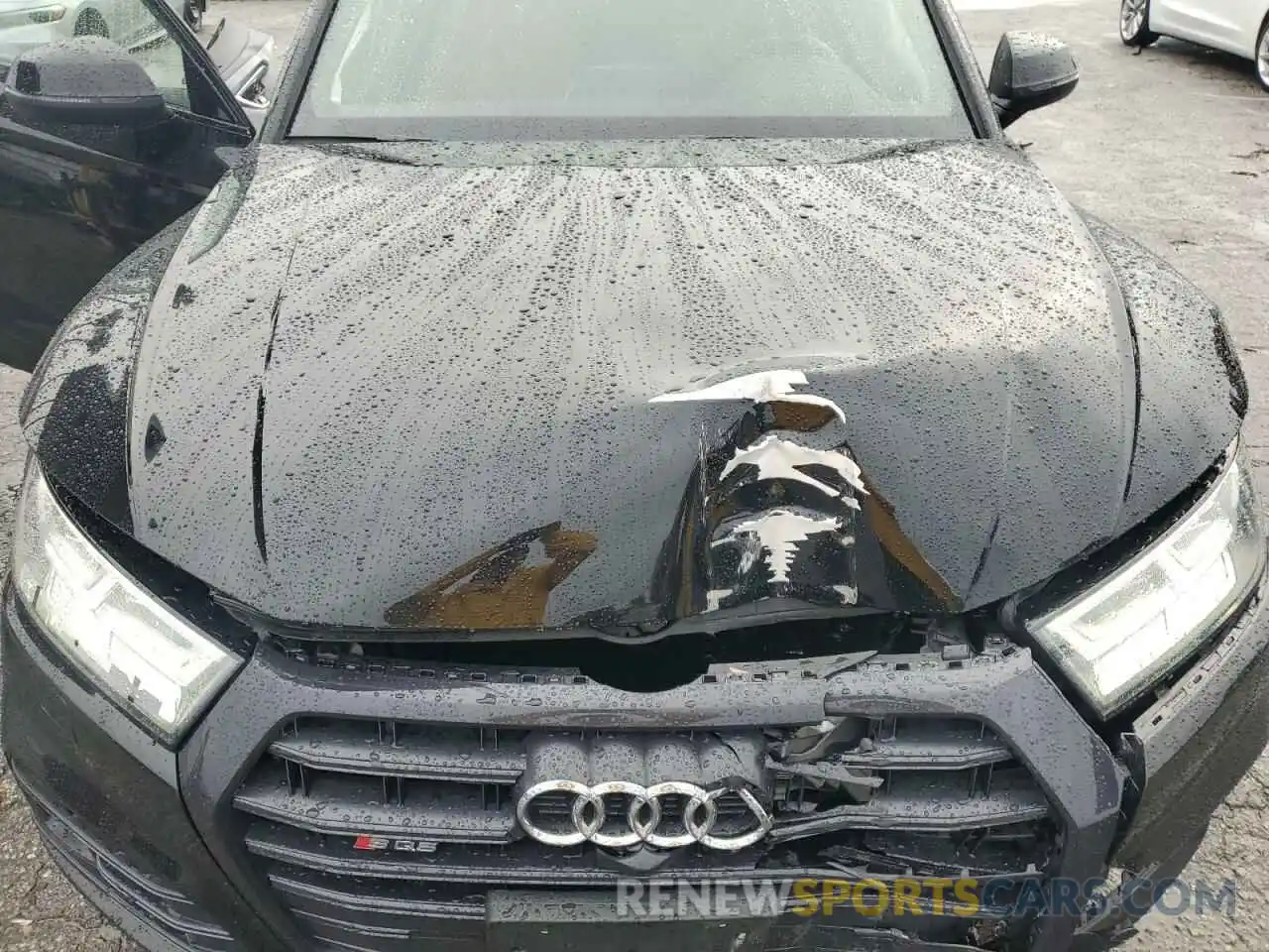 11 Photograph of a damaged car WA1C4AFY0K2041072 AUDI SQ5 2019