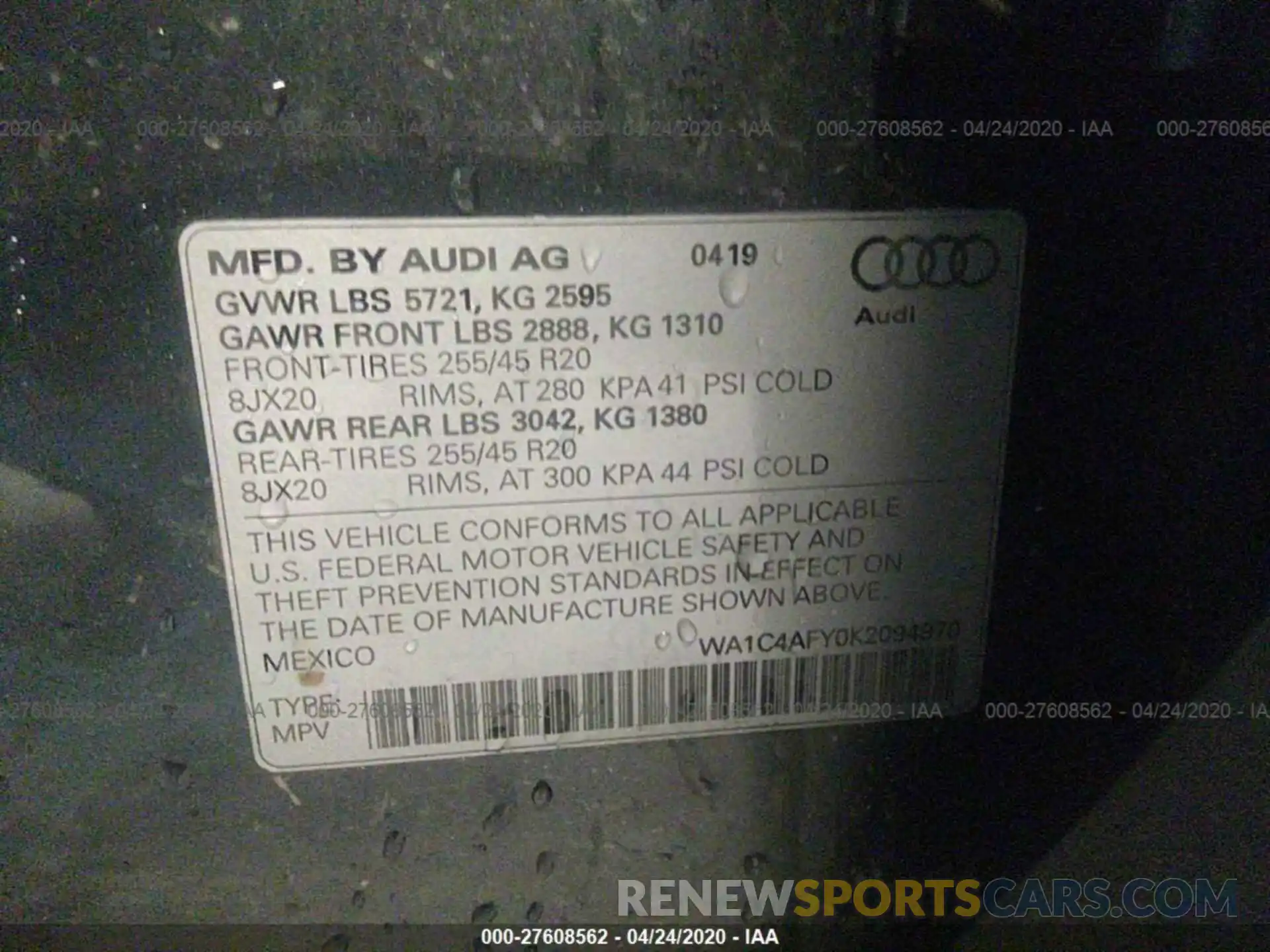 9 Photograph of a damaged car WA1C4AFY0K2094970 AUDI SQ5 2019