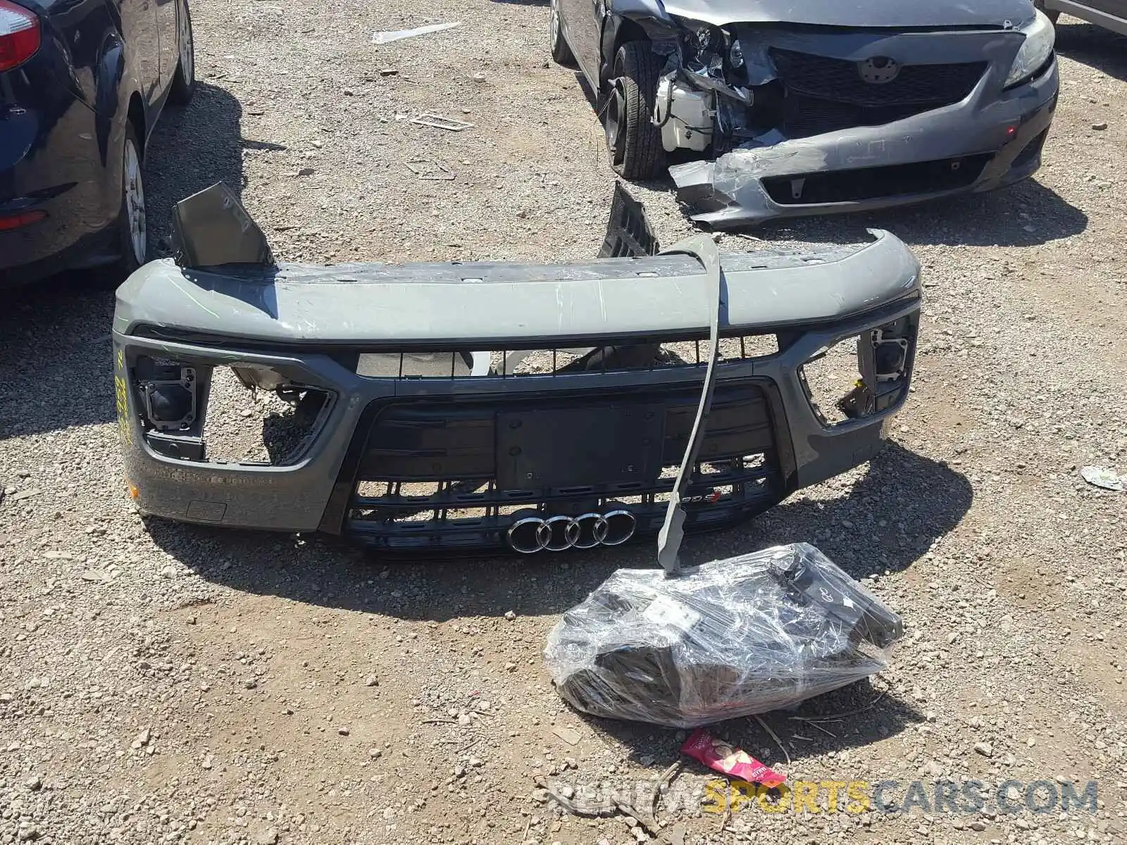 9 Photograph of a damaged car WA1C4AFY0K2095827 AUDI SQ5 2019