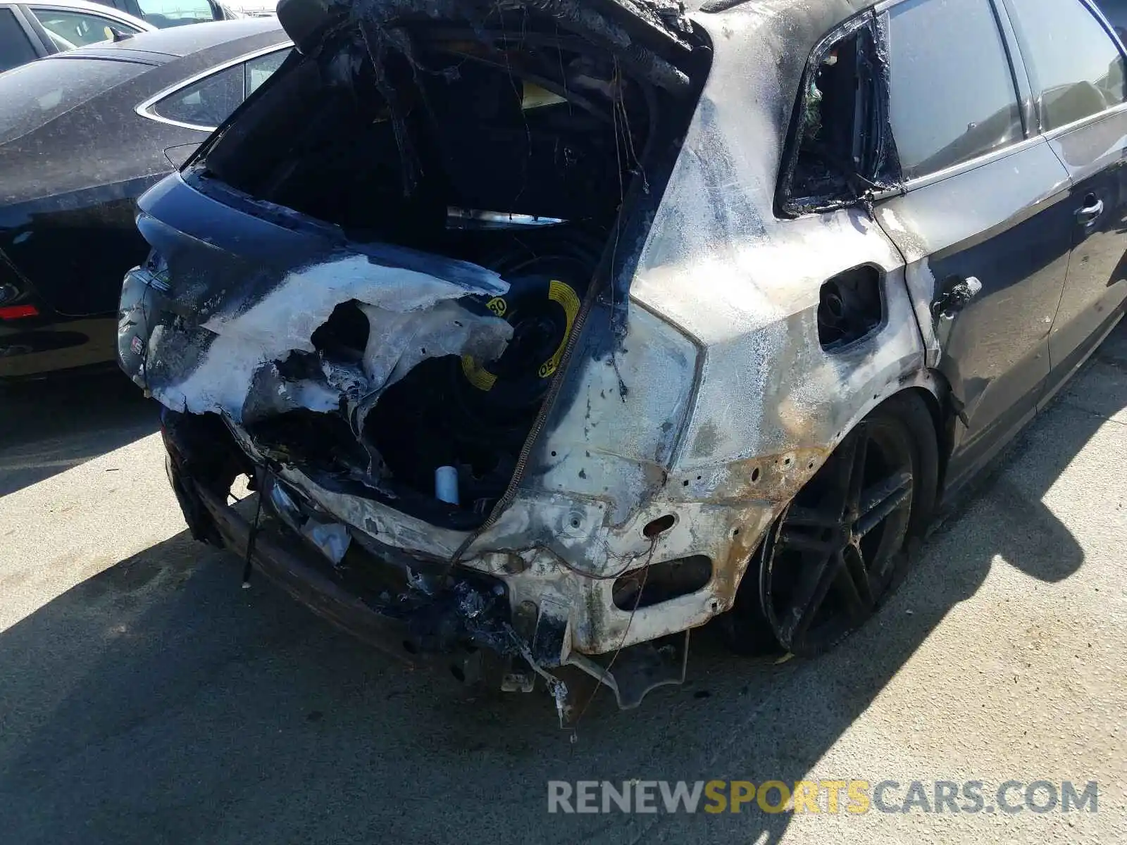 9 Photograph of a damaged car WA1C4AFY2K2039419 AUDI SQ5 2019