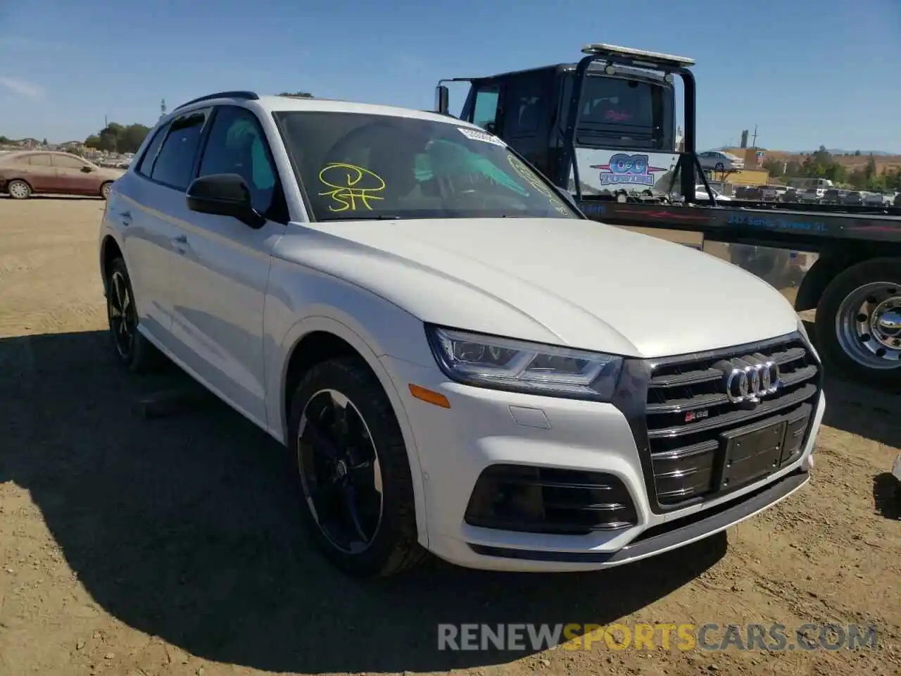 1 Photograph of a damaged car WA1C4AFY3K2067570 AUDI SQ5 2019