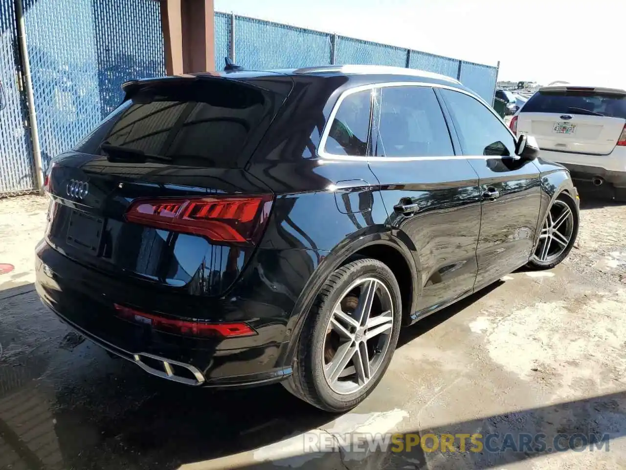 4 Фотография поврежденного автомобиля WA1C4AFY4K2000976 AUDI SQ5 2019