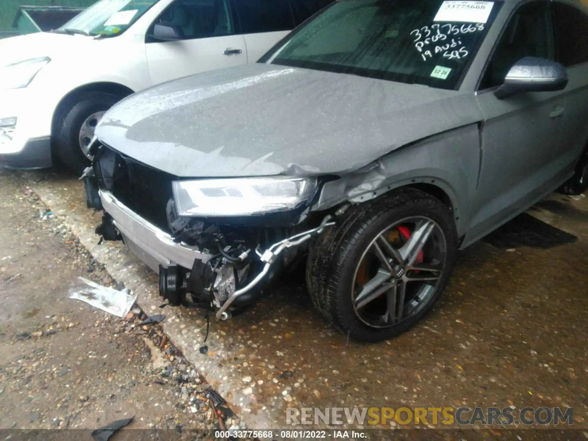 6 Photograph of a damaged car WA1C4AFY4K2002694 AUDI SQ5 2019