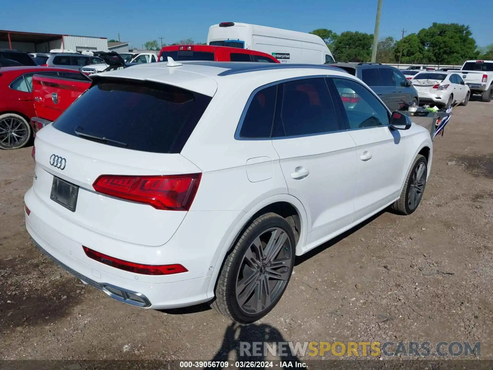 4 Фотография поврежденного автомобиля WA1C4AFY4K2064273 AUDI SQ5 2019