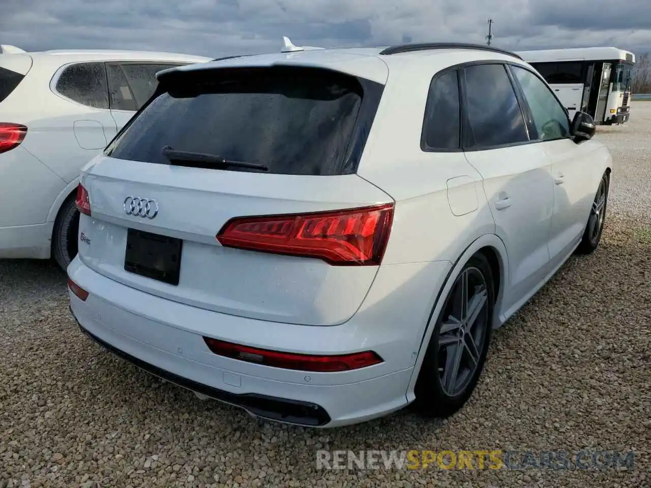 4 Фотография поврежденного автомобиля WA1C4AFY5K2053900 AUDI SQ5 2019