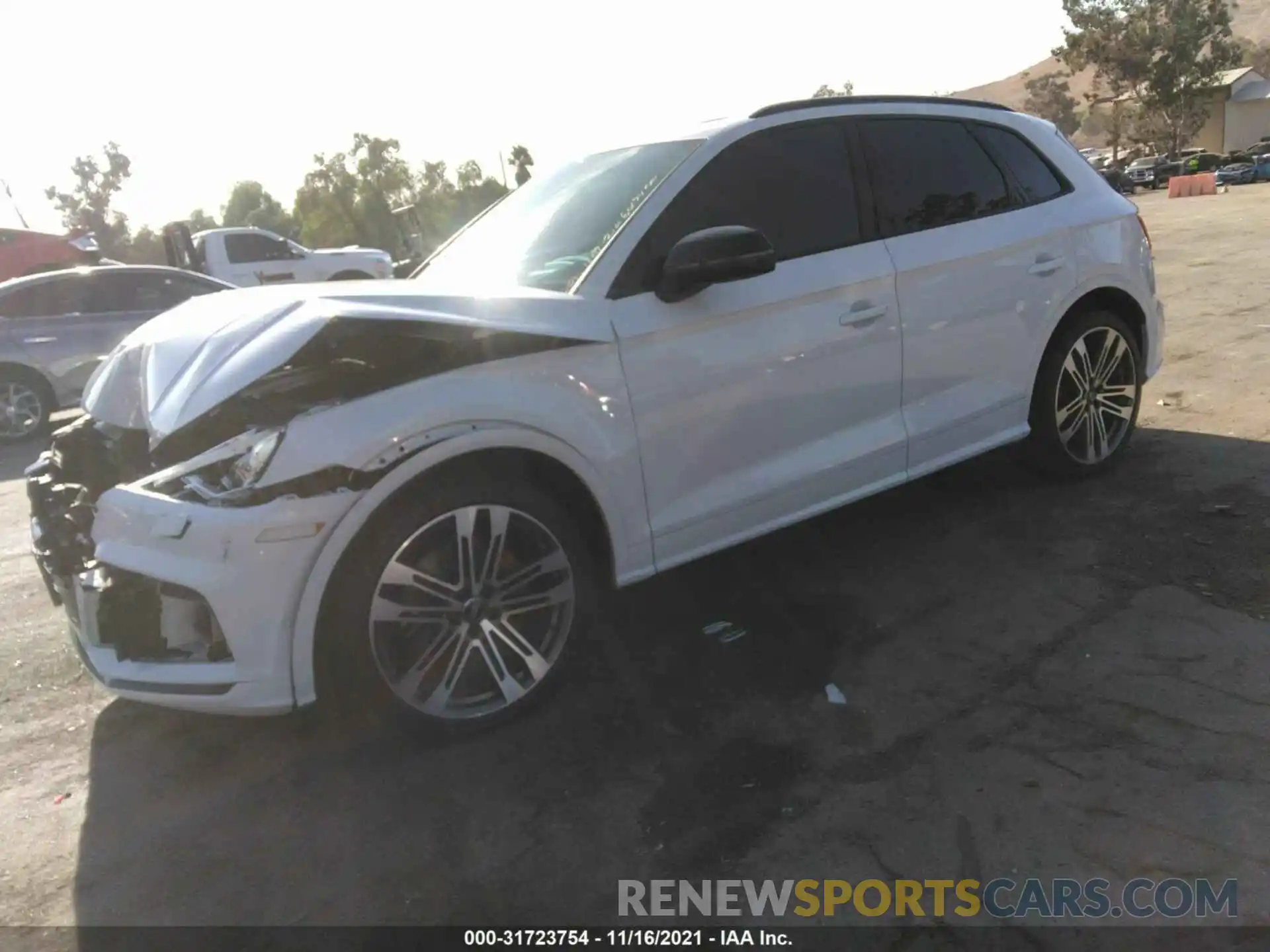 2 Photograph of a damaged car WA1C4AFY6K2029461 AUDI SQ5 2019