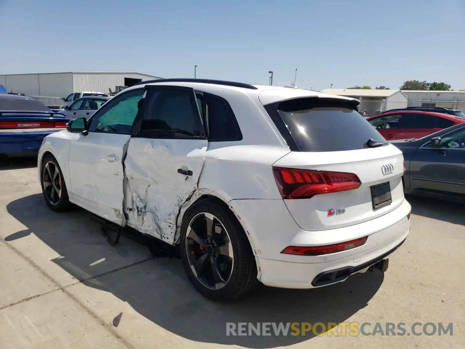 3 Photograph of a damaged car WA1C4AFY6K2114946 AUDI SQ5 2019