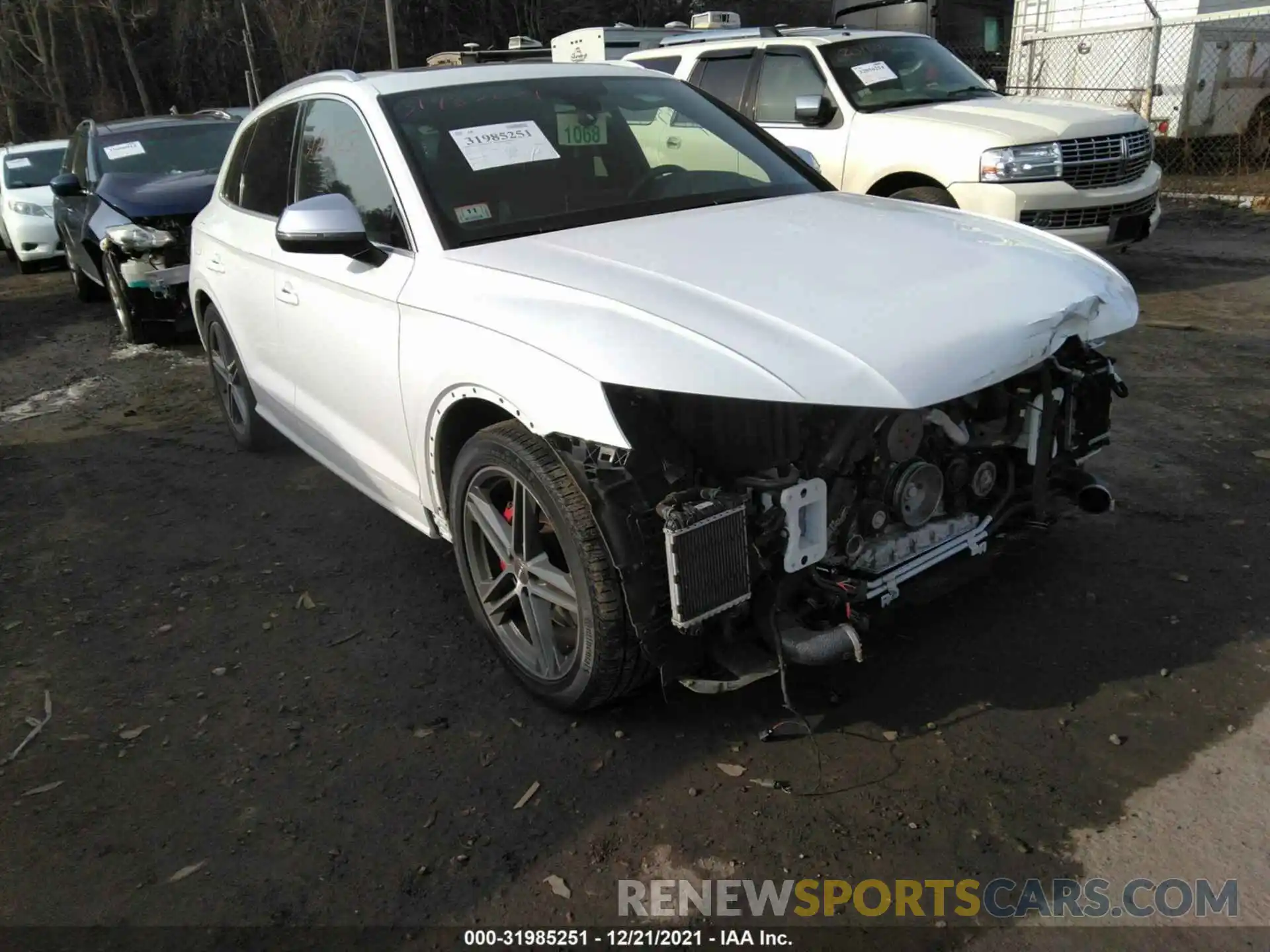 1 Photograph of a damaged car WA1C4AFY7K2003029 AUDI SQ5 2019