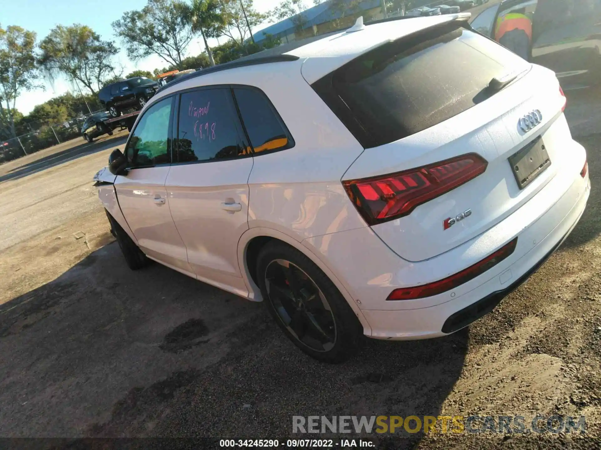 3 Photograph of a damaged car WA1C4AFY7K2121095 AUDI SQ5 2019